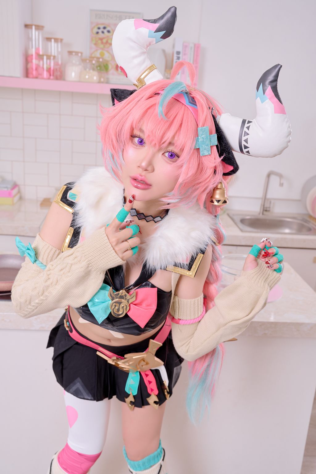 Coser@ZinieQ: Varesa (52 photos)