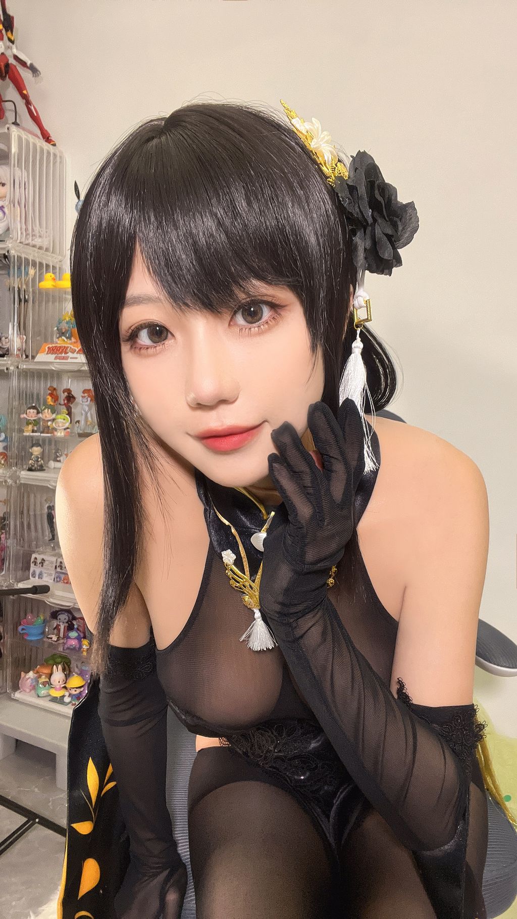 Coser@无影喵喵Ghost: 镇海黑旗袍 (131 photos + 4 videos)