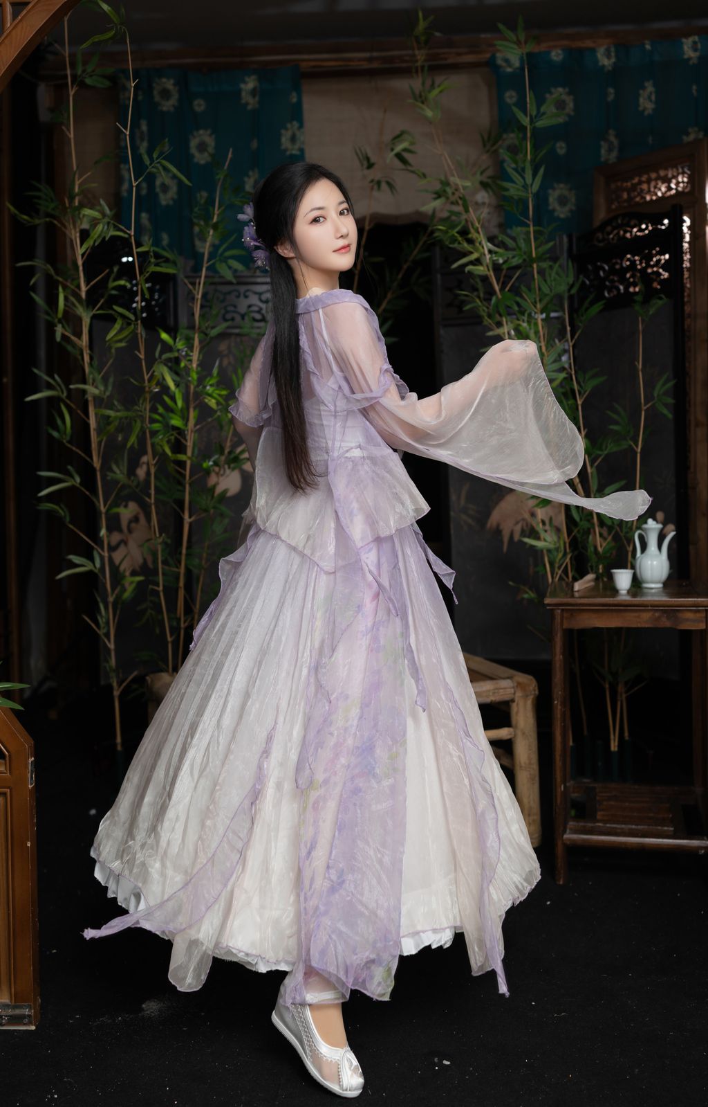 [内购无水印] 鱼子酱Fish: 秀人网模特 蝴蝶 (120 photos)