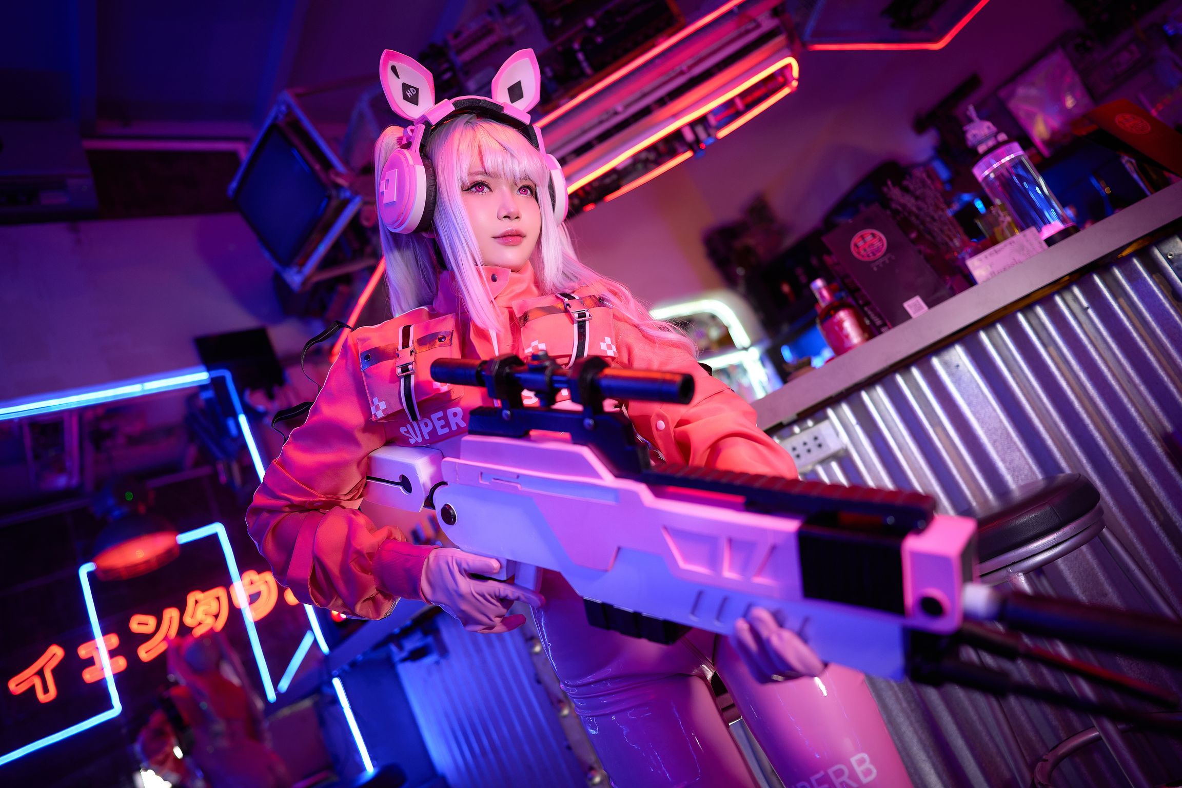 Coser@ZinieQ: NIKKE 爱丽丝 (44 photos)