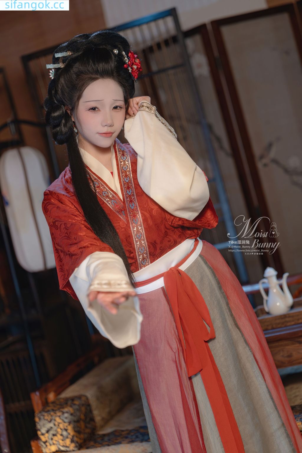 Coser@黏黏团子兔: 2026年02月作品『快马加鞭·金莲迎春』 (93 photos + 2 videos) 8 Coser@黏黏团子兔: 2026年02月作品『快马加鞭·金莲迎春』 (93 photos + 2 videos) 8