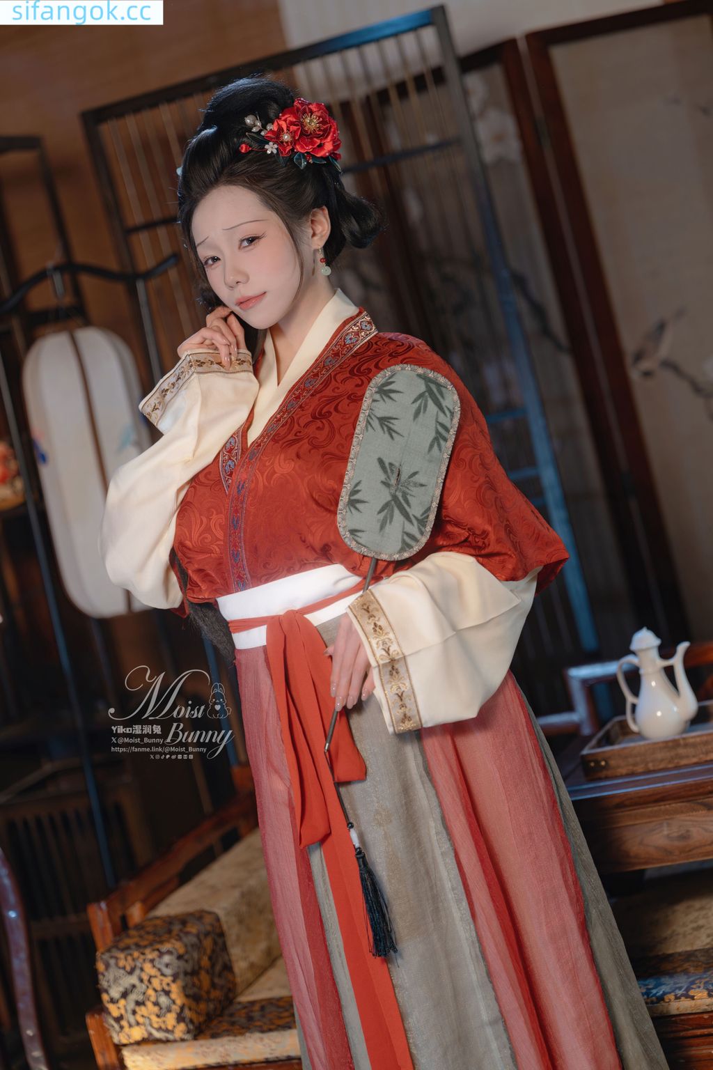 Coser@黏黏团子兔: 2026年02月作品『快马加鞭·金莲迎春』 (93 photos + 2 videos) 4 Coser@黏黏团子兔: 2026年02月作品『快马加鞭·金莲迎春』 (93 photos + 2 videos) 4