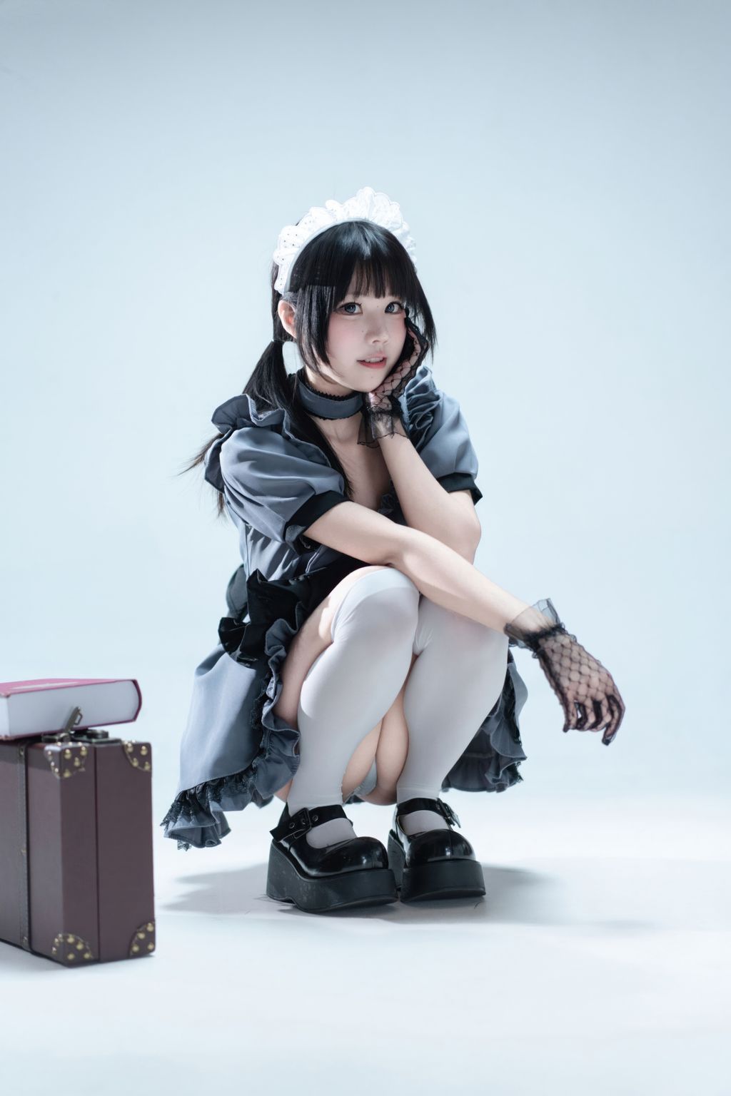 Coser@清水凪: 手提箱与灰色女仆 (80 photos) 1 Coser@清水凪: 手提箱与灰色女仆 (80 photos) 1