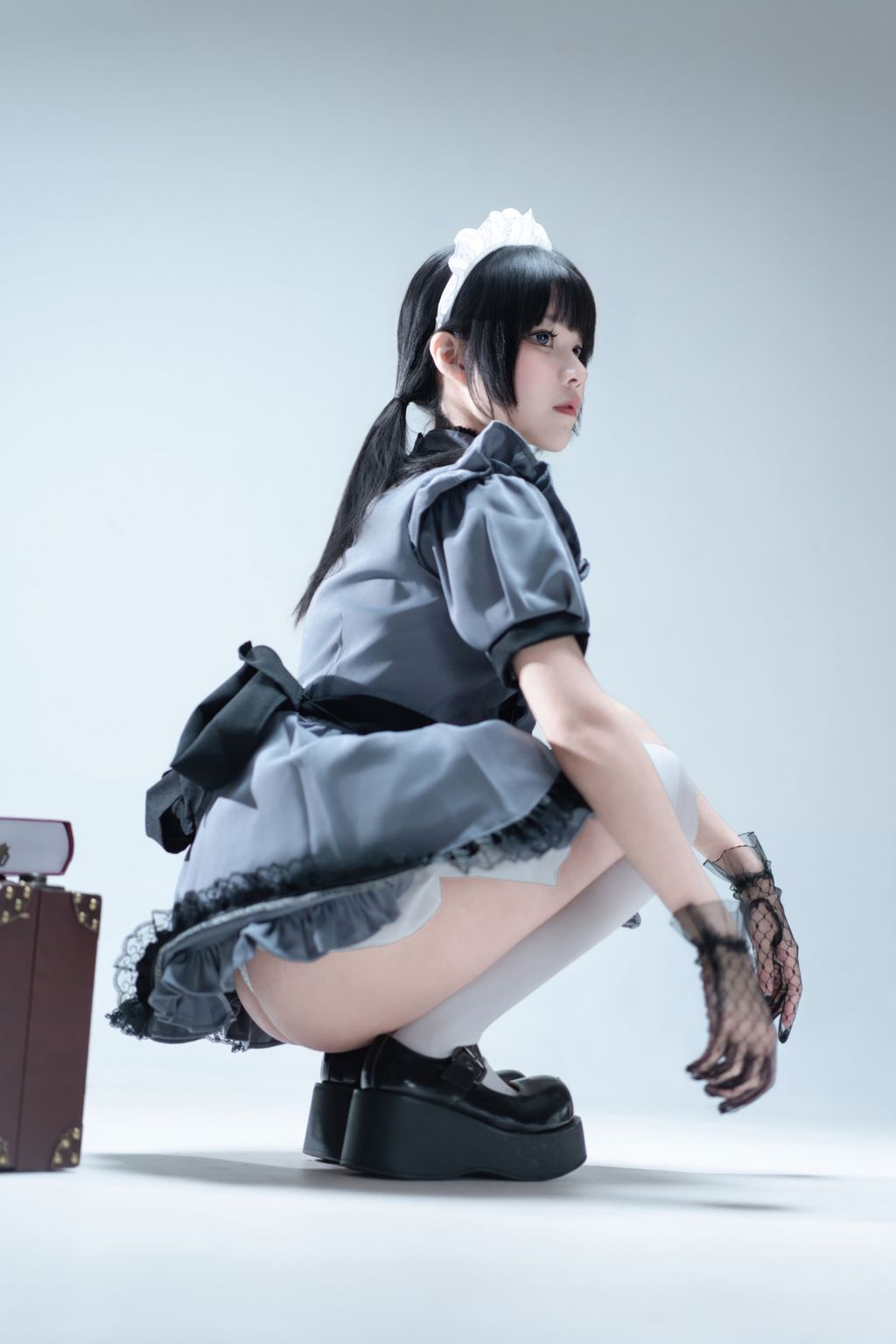 Coser@清水凪: 手提箱与灰色女仆 (80 photos) 2 Coser@清水凪: 手提箱与灰色女仆 (80 photos) 2