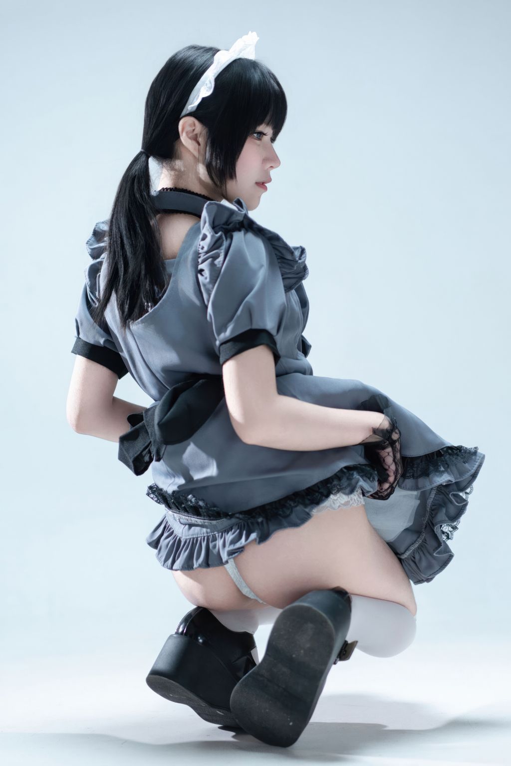 Coser@清水凪: 手提箱与灰色女仆 (80 photos) 5 Coser@清水凪: 手提箱与灰色女仆 (80 photos) 5