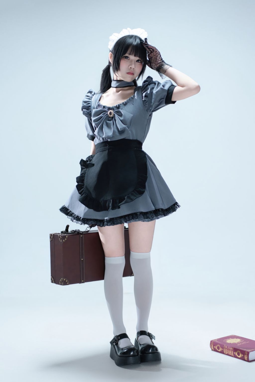 Coser@清水凪: 手提箱与灰色女仆 (80 photos) 11 Coser@清水凪: 手提箱与灰色女仆 (80 photos) 11