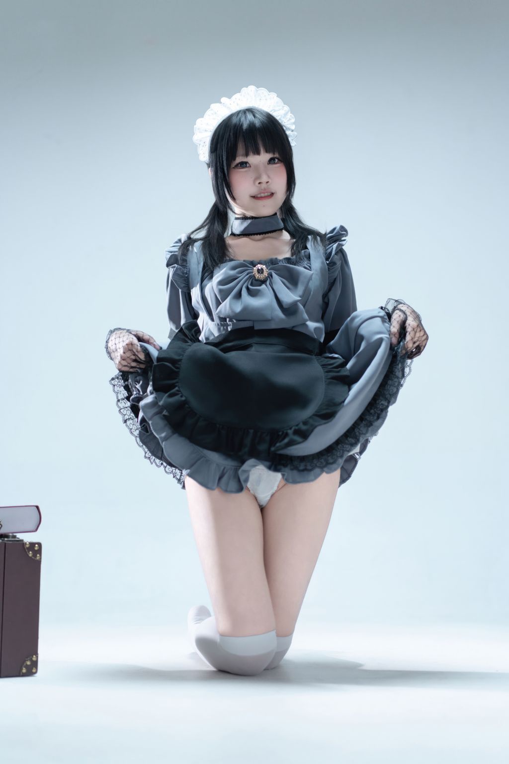 Coser@清水凪: 手提箱与灰色女仆 (80 photos) 12 Coser@清水凪: 手提箱与灰色女仆 (80 photos) 12