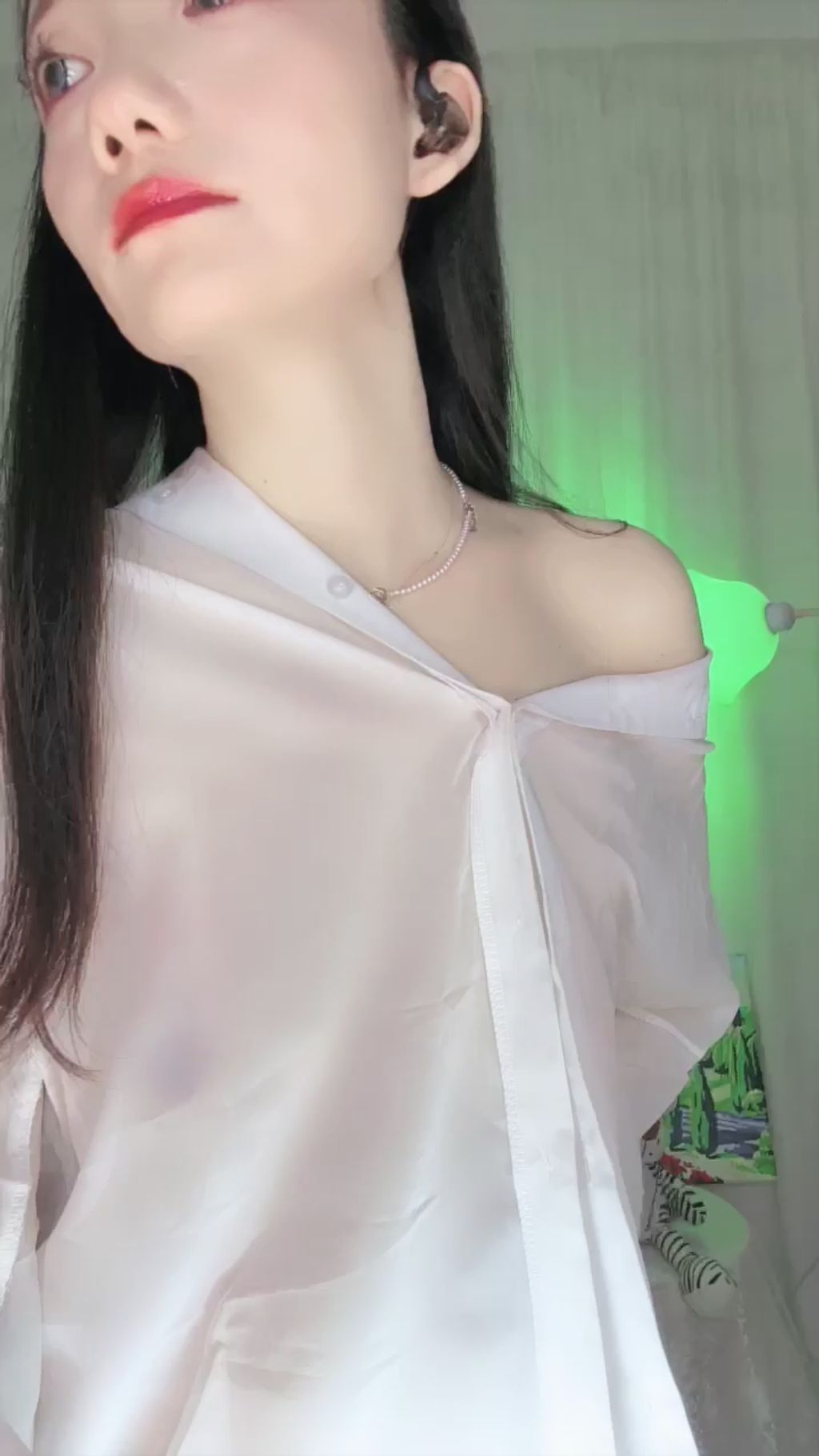 宝格美: 很有气质的熟女御姐 下海福利 (20 photos + 3 videos)
