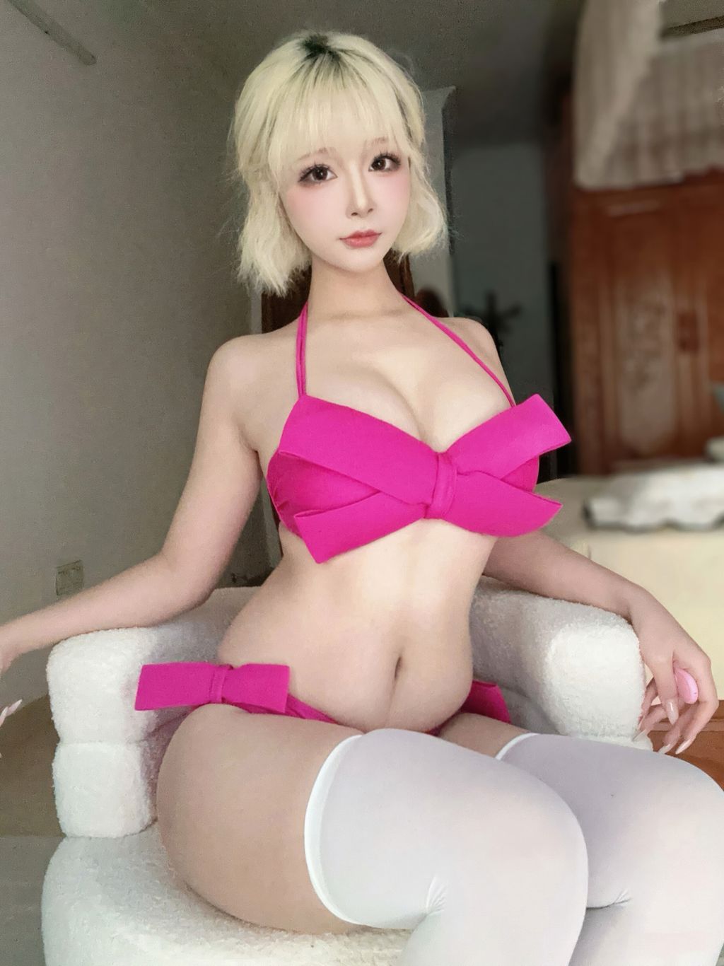 Coser@yuuhui玉汇: Patreon订阅 红粉佳人 (51 photos + 2 videos)