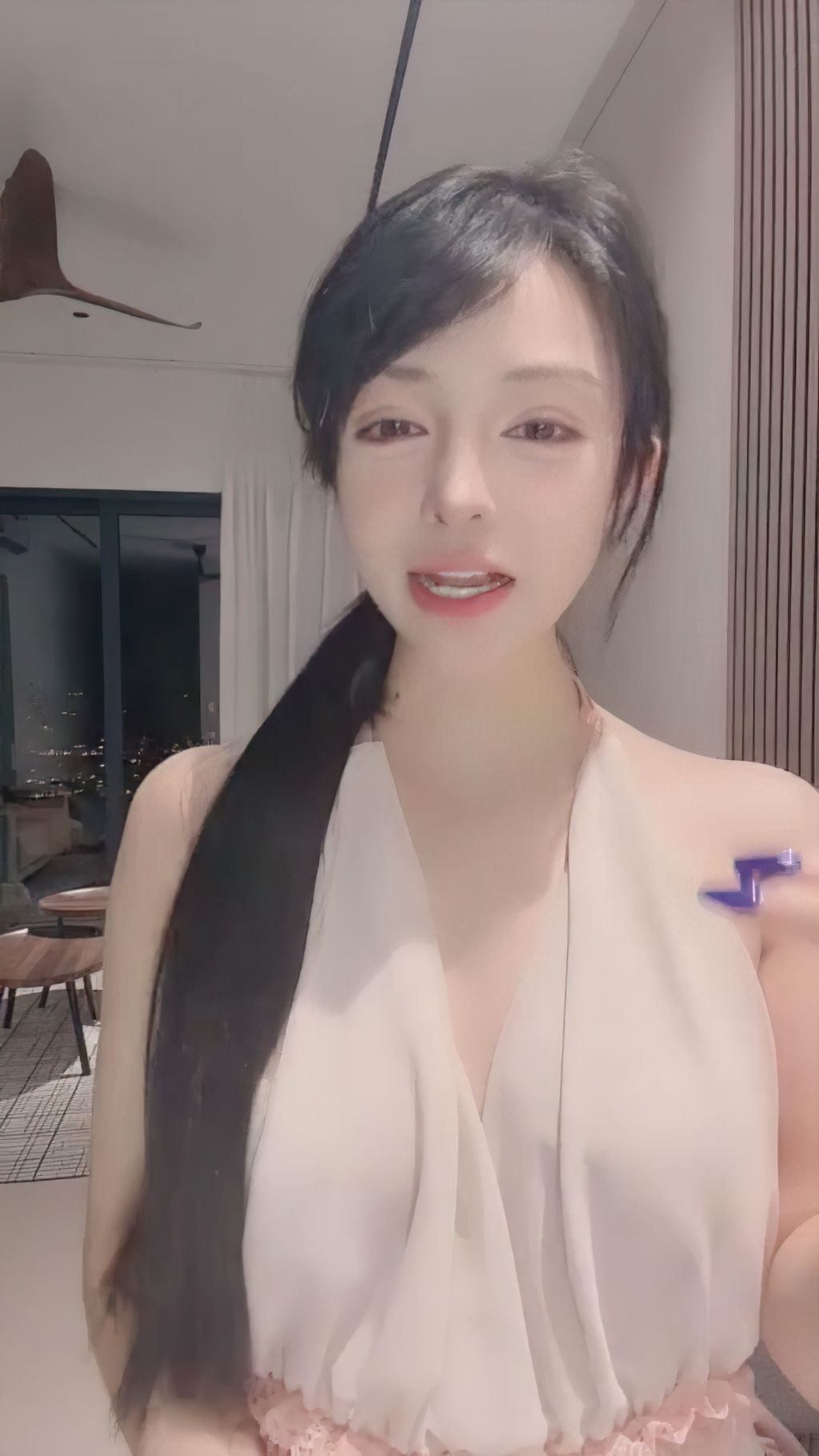 鹅美美: 绿播下海了 超级大美乳 性感热舞 (61 photos + 12 videos)