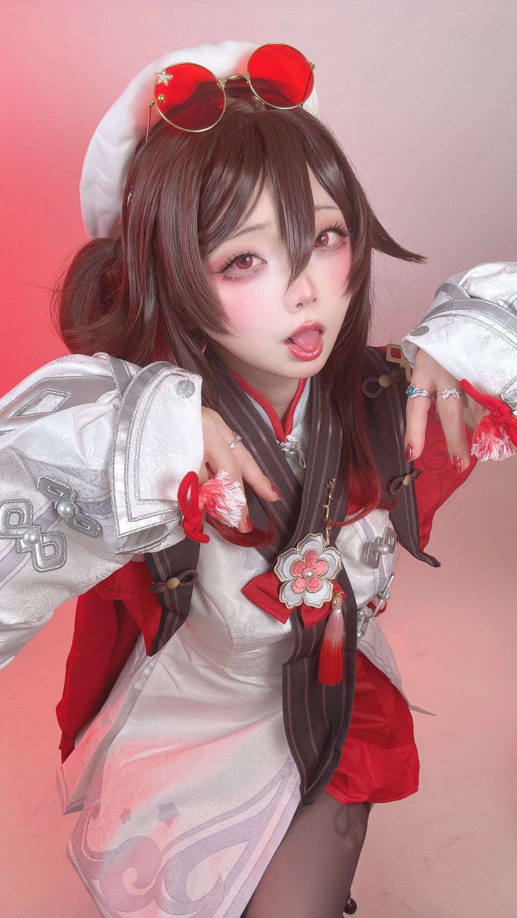 Coser@chuchu: OnlyFans萝莉福利姬 原神胡桃cos (145 photos + 1 video) 3 Coser@chuchu: OnlyFans萝莉福利姬 原神胡桃cos (145 photos + 1 video) 3