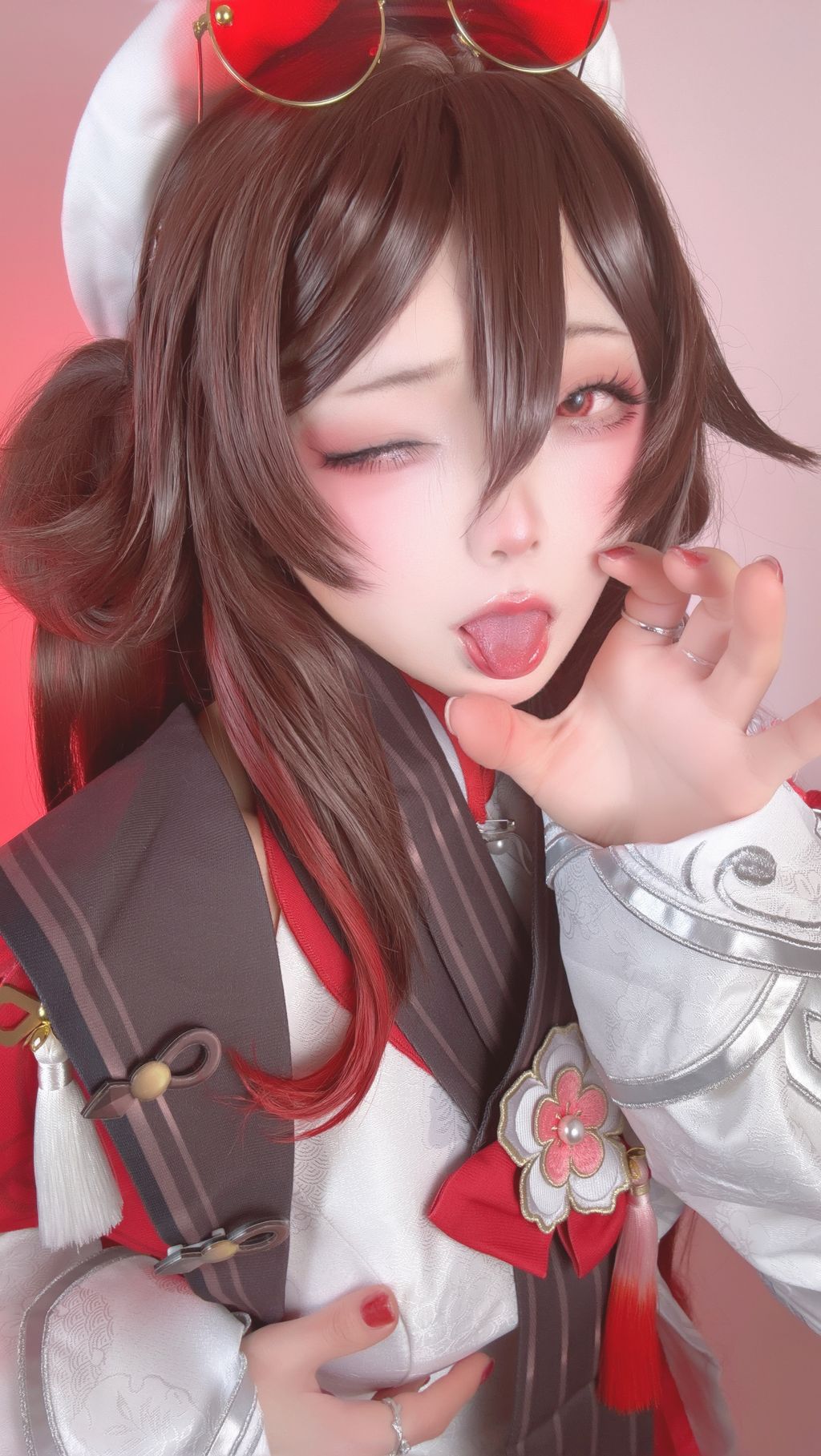 Coser@chuchu: OnlyFans萝莉福利姬 原神胡桃cos (145 photos + 1 video) 12 Coser@chuchu: OnlyFans萝莉福利姬 原神胡桃cos (145 photos + 1 video) 12