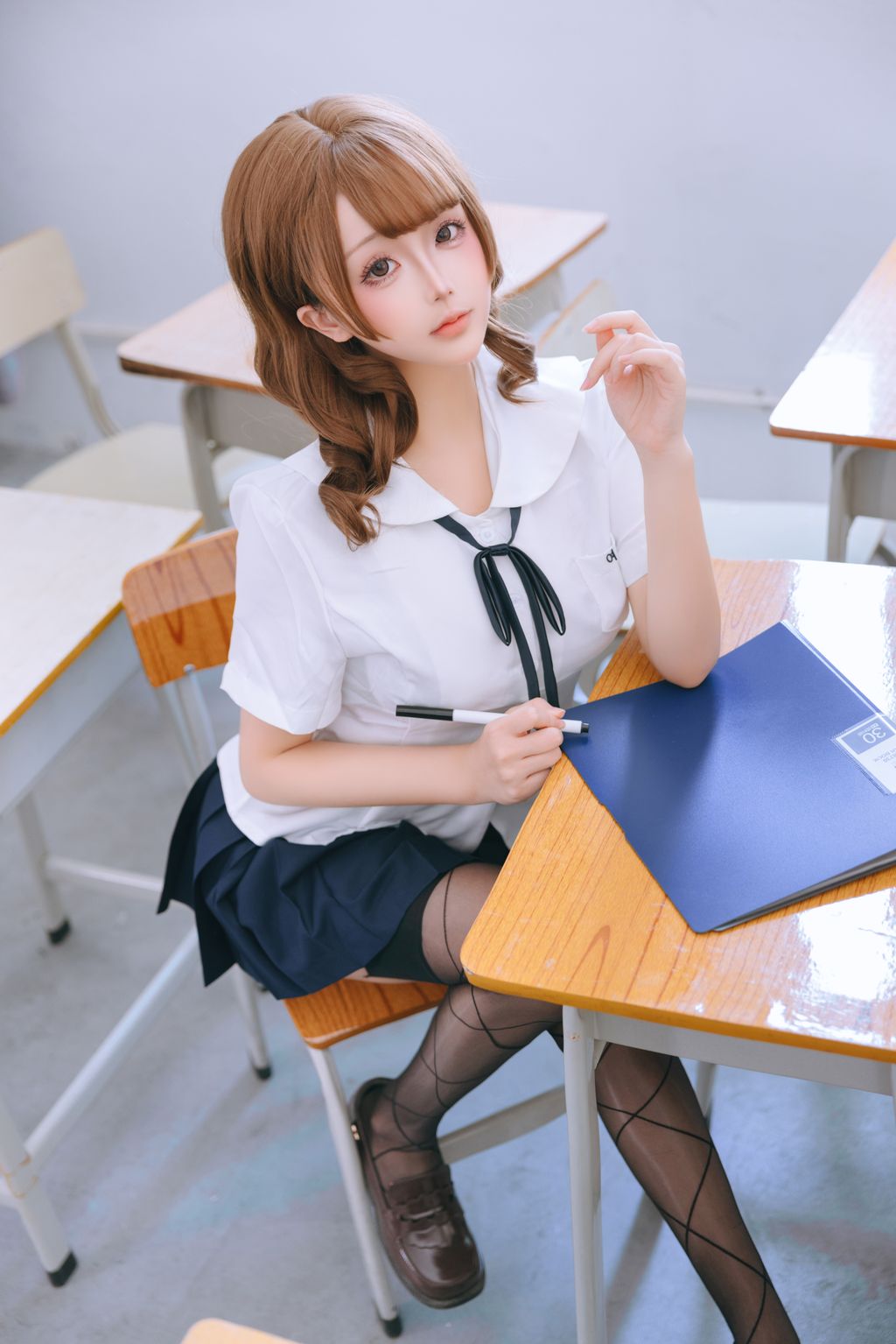 Coser@日奈娇: 心理委员 (204 photos + 7 videos)