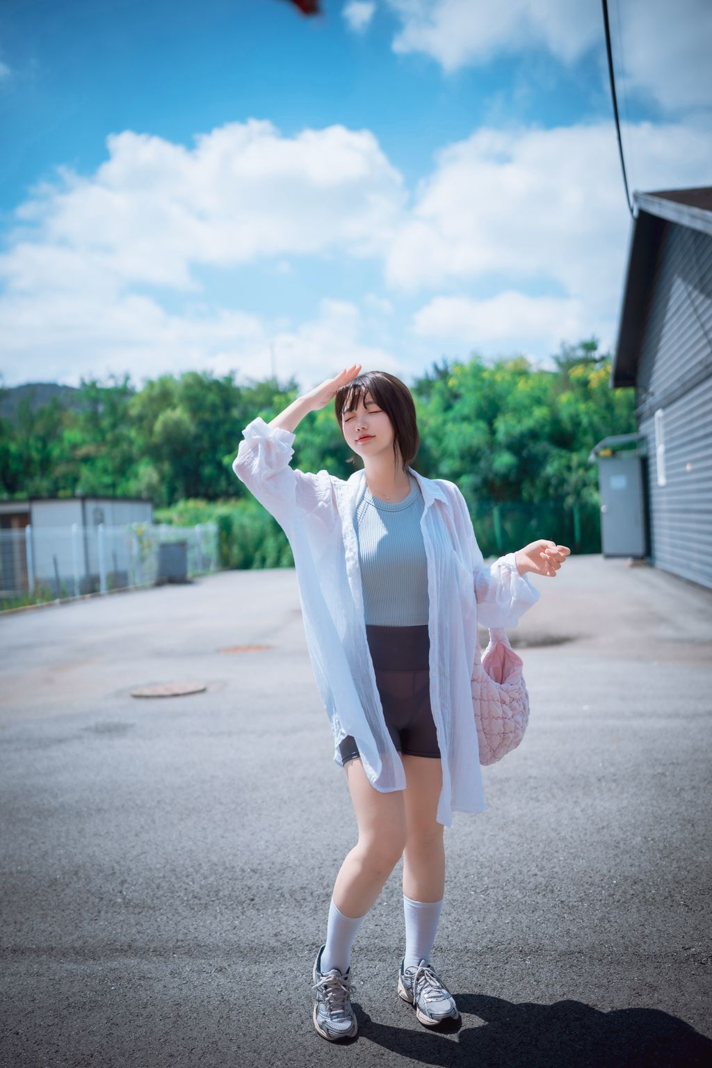 DJAWA Photo – Son Ye-Eun (손예은): Wash My Car (171 photos) 5 DJAWA Photo – Son Ye-Eun (손예은): Wash My Car (171 photos) 5