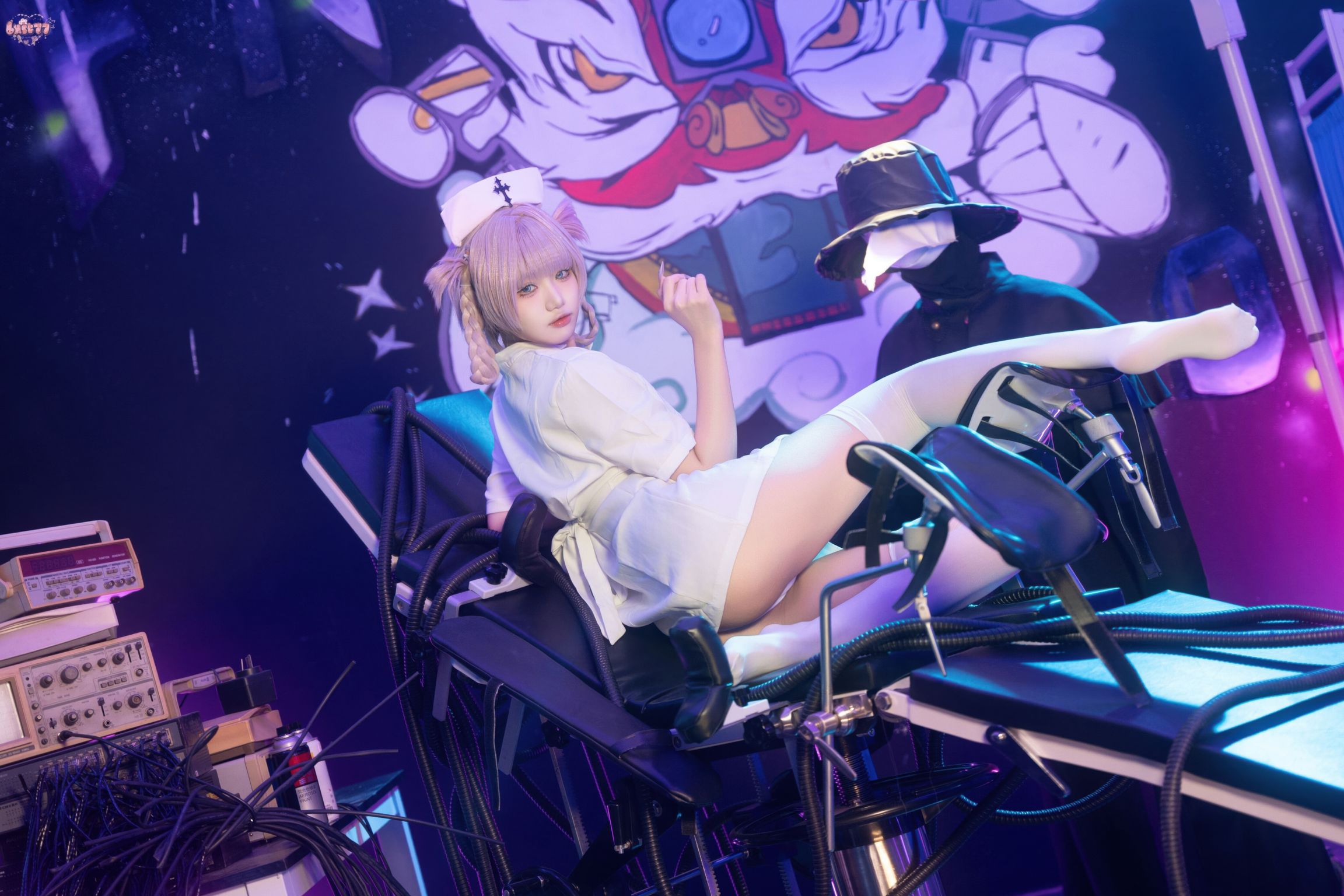 Coser@柒柒要乖哦: 彻夜之歌 护士服小荠 (100 photos)