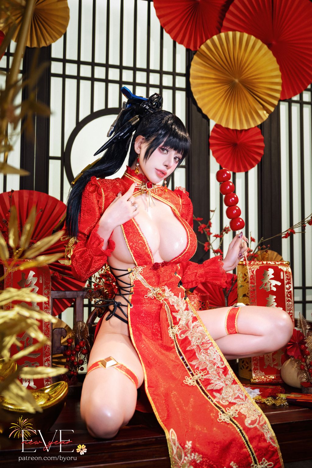 Coser@Byoru: Eve New Year Qipao (62 photos + 19 videos)