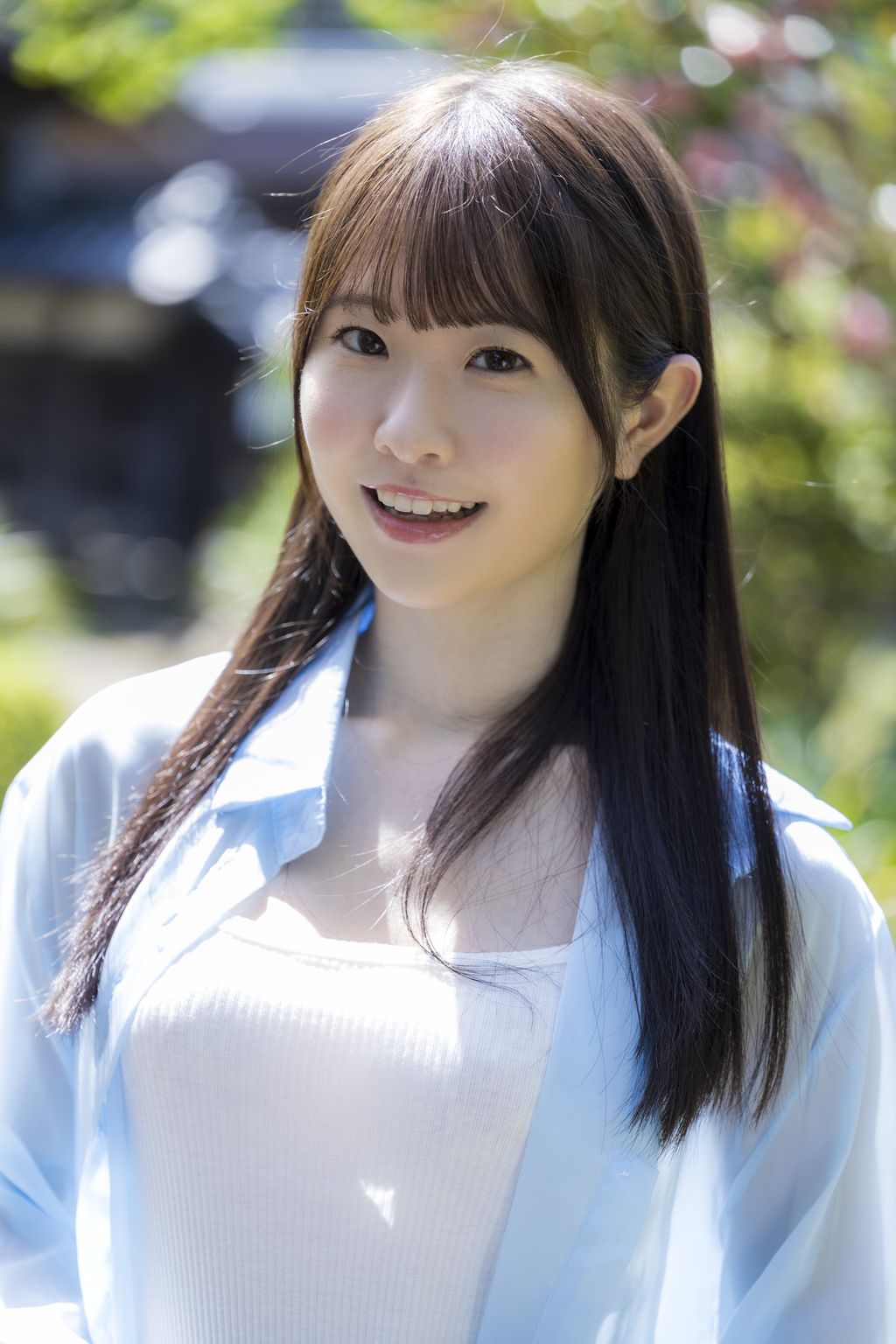 [JP] Emika Shirakami (白上咲花): 写真集「百花繚乱」 (102 photos)