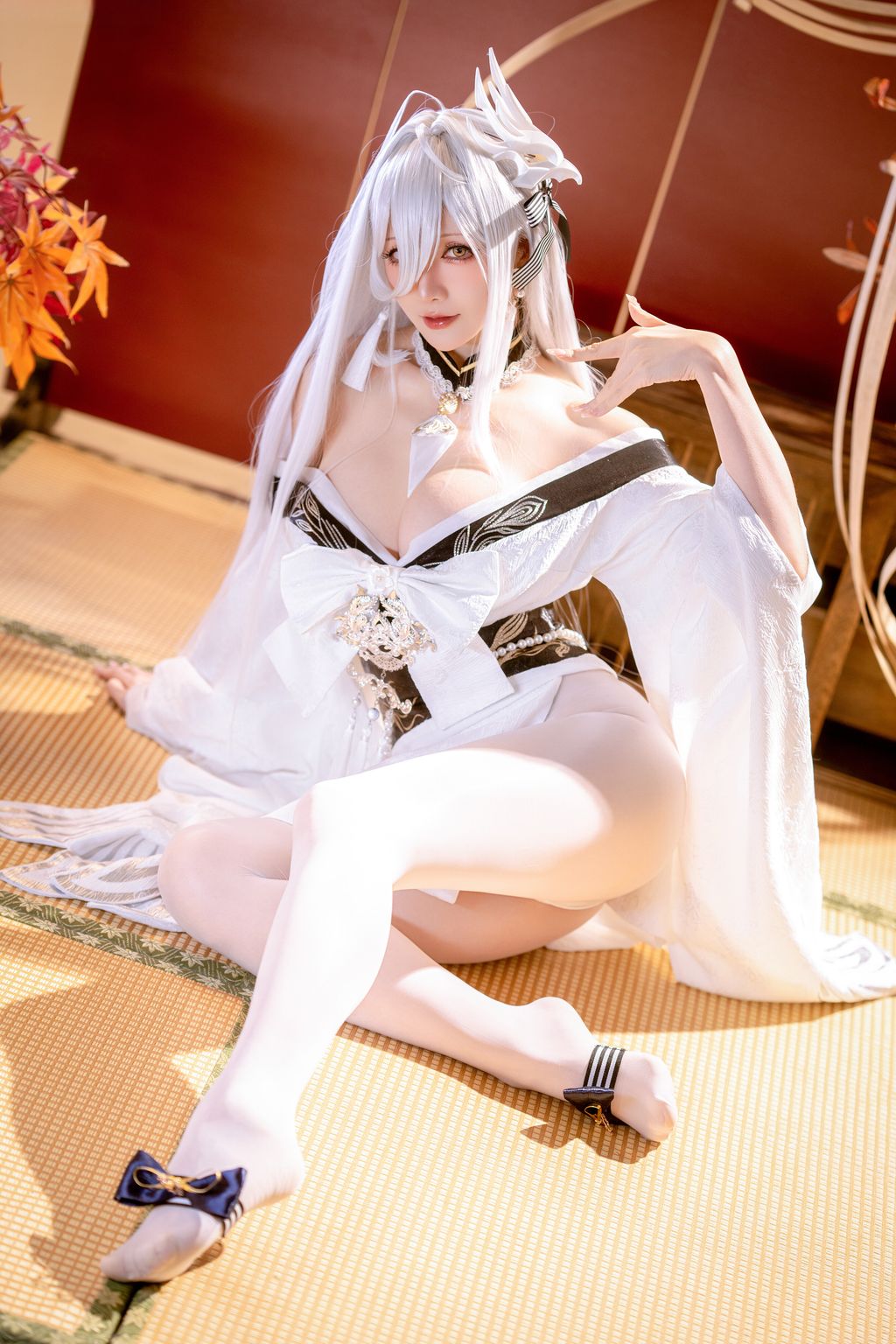 Coser@星之迟迟Hoshilily: 碧蓝航线 白凤 (59 photos)