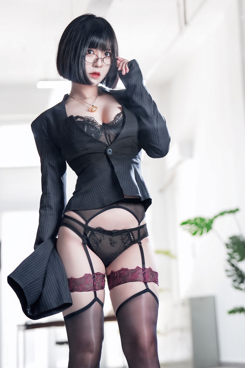 Coser@半半子: 上司様 Vol.03 (56 photos + 7 videos) 18 Coser@半半子: 上司様 Vol.03 (56 photos + 7 videos) 18