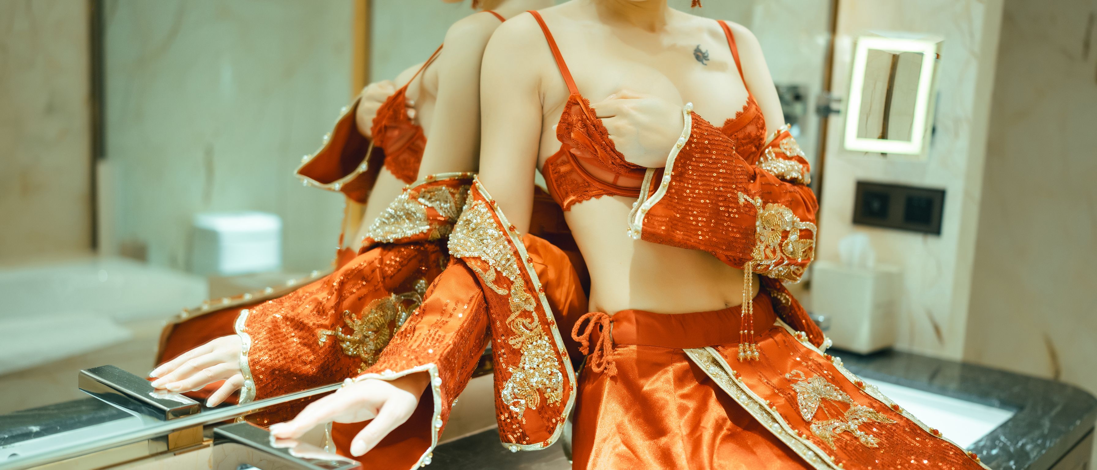 Coser@鹿八岁: 新婚小故事 (108 photos + 1 video) 0 Coser@鹿八岁: 新婚小故事 (108 photos + 1 video) 0