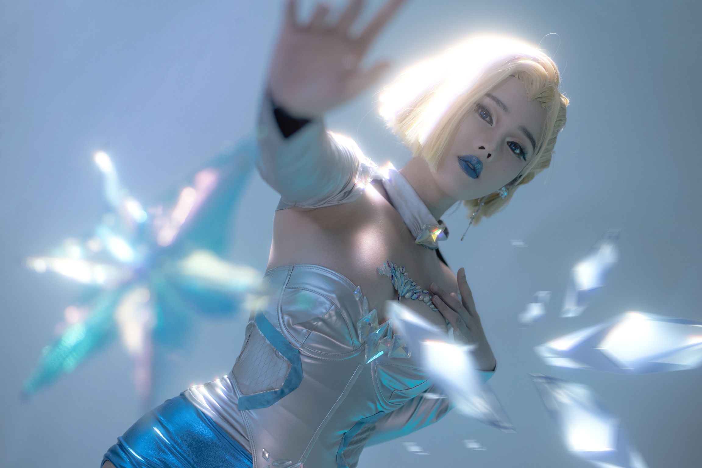 Coser@钛合金TiTi: 白皇后 (73 photos) 6 Coser@钛合金TiTi: 白皇后 (73 photos) 6