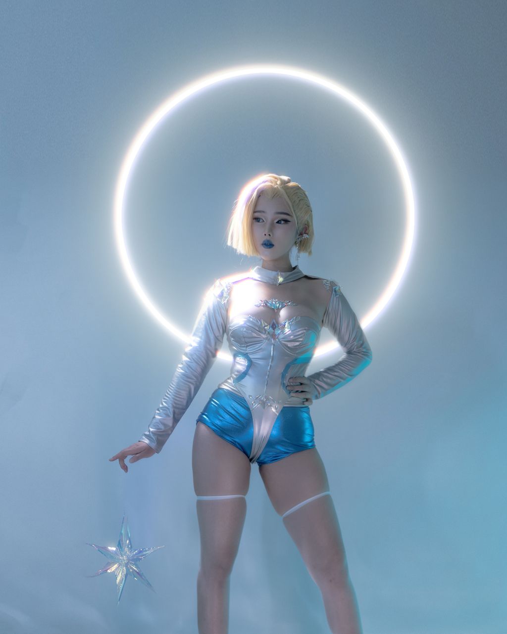 Coser@钛合金TiTi: 白皇后 (73 photos) 11 Coser@钛合金TiTi: 白皇后 (73 photos) 11