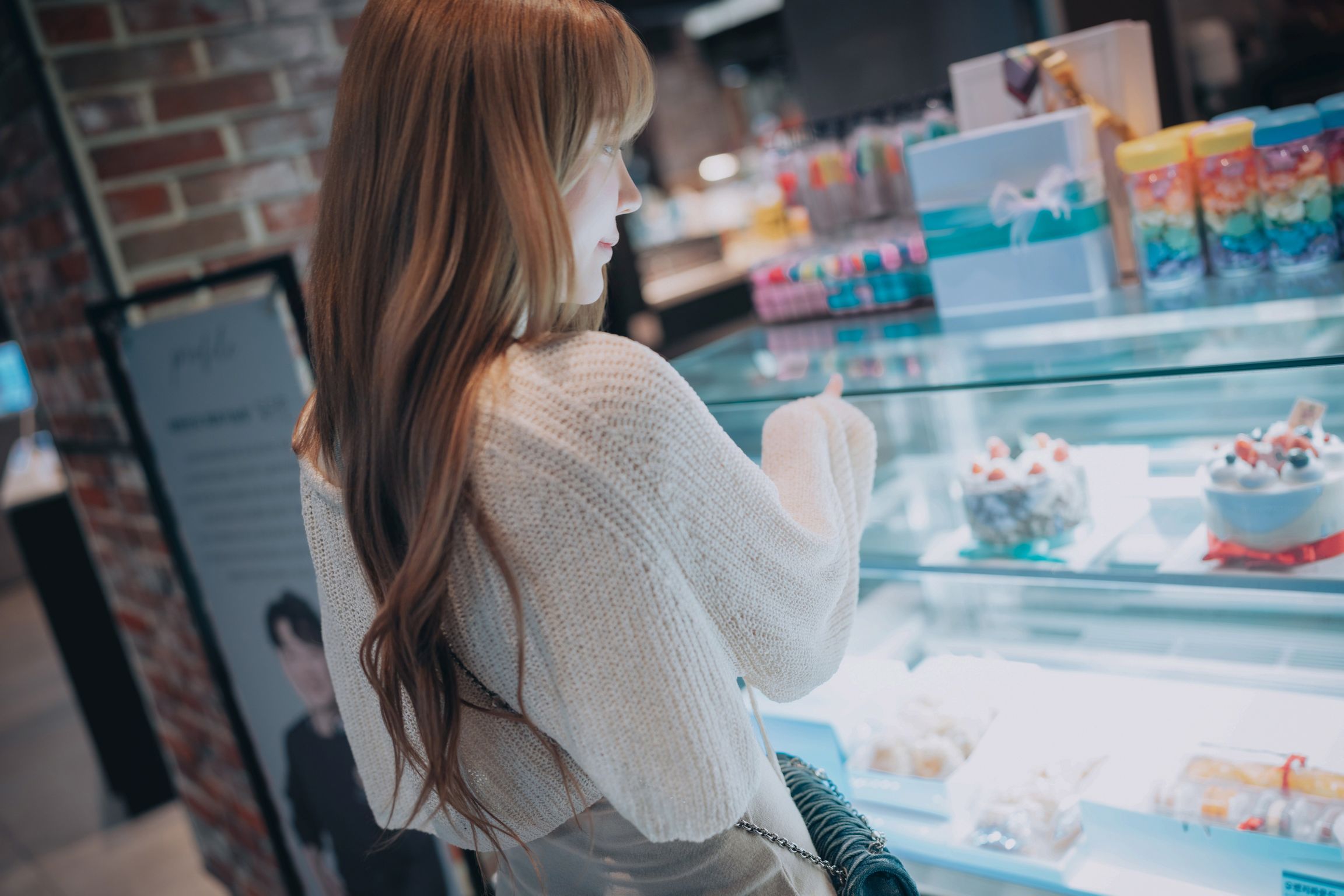 DJAWA Photo – Son Ye-Eun (손예은): Happy Solo Birthday (251 photos) 1 DJAWA Photo – Son Ye-Eun (손예은): Happy Solo Birthday (251 photos) 1