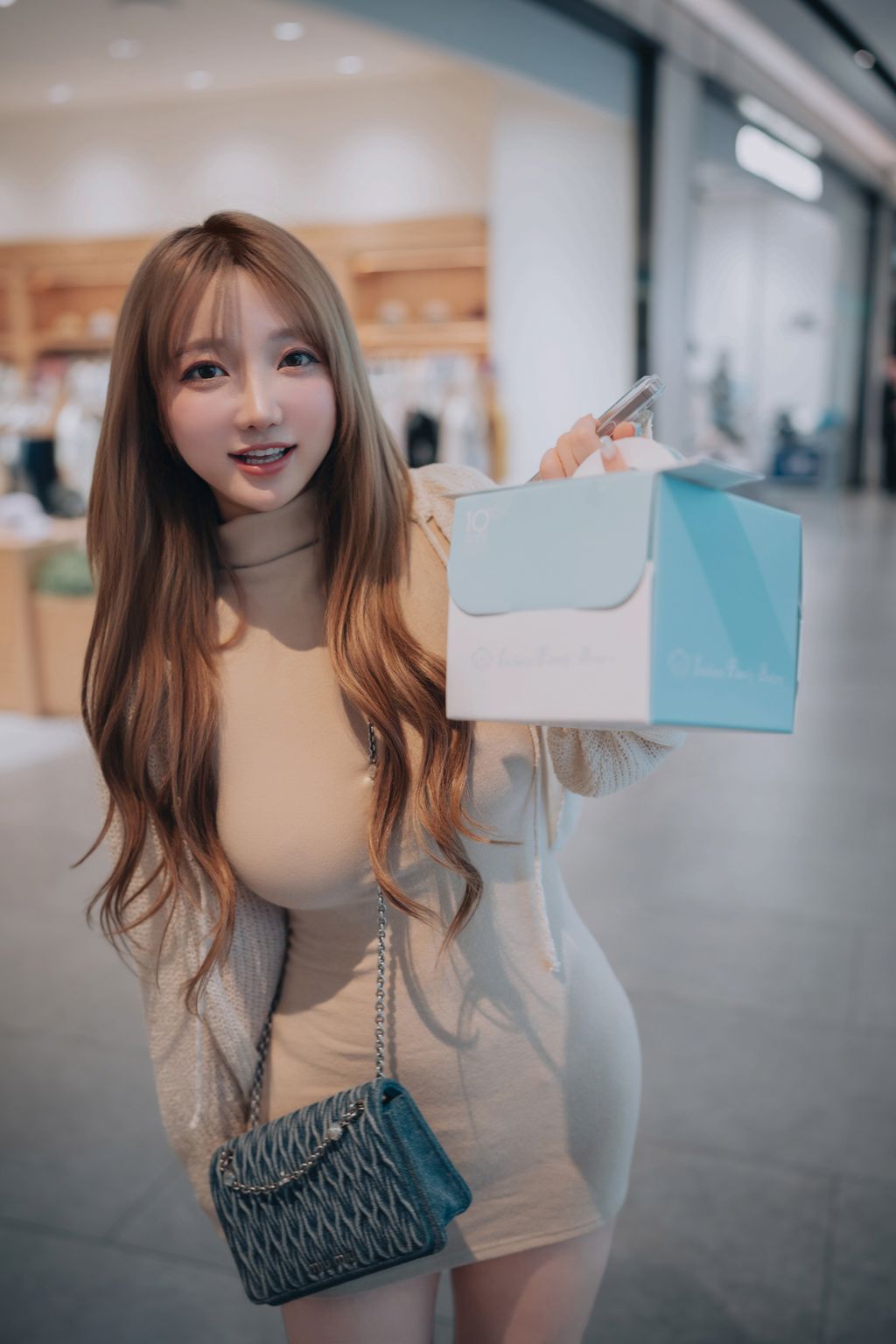 DJAWA Photo – Son Ye-Eun (손예은): Happy Solo Birthday (251 photos) 13 DJAWA Photo – Son Ye-Eun (손예은): Happy Solo Birthday (251 photos) 13