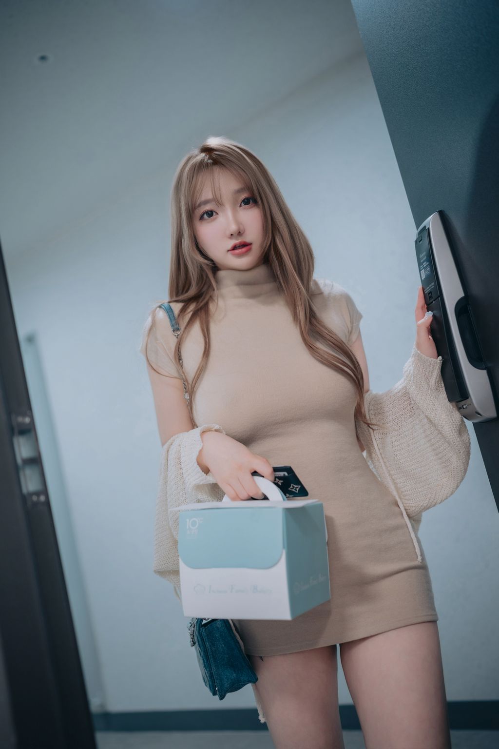 DJAWA Photo – Son Ye-Eun (손예은): Happy Solo Birthday (251 photos) 16 DJAWA Photo – Son Ye-Eun (손예은): Happy Solo Birthday (251 photos) 16