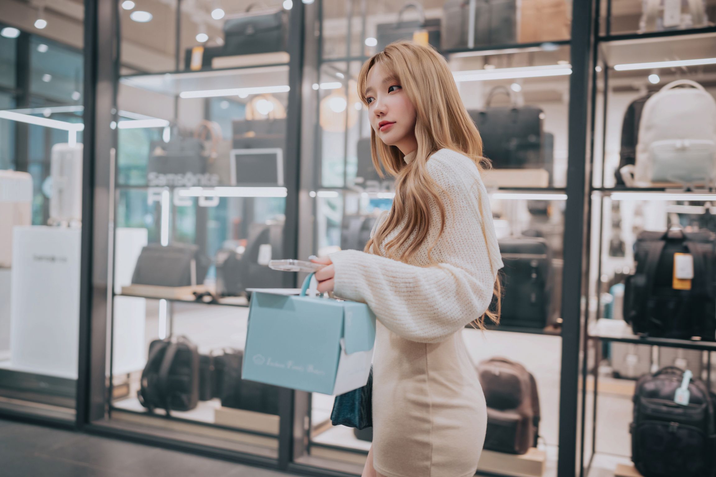 DJAWA Photo – Son Ye-Eun (손예은): Happy Solo Birthday (251 photos) 11 DJAWA Photo – Son Ye-Eun (손예은): Happy Solo Birthday (251 photos) 11