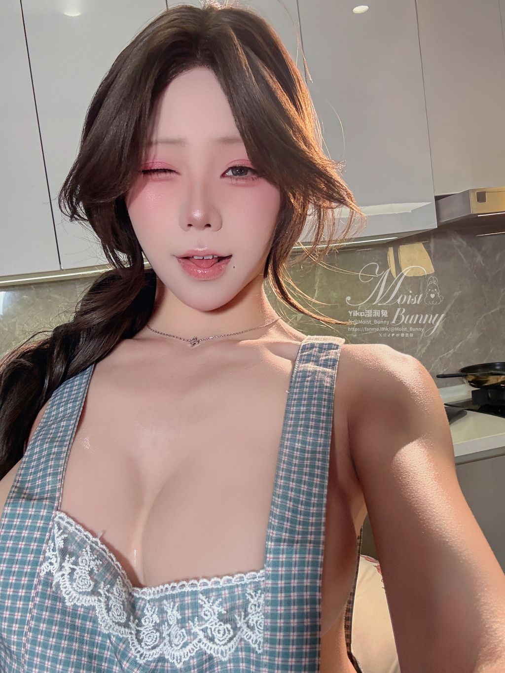 Coser@黏黏团子兔: 2026年03月作品 继母の香 (126 photos + 4 videos) 3 Coser@黏黏团子兔: 2026年03月作品 继母の香 (126 photos + 4 videos) 3