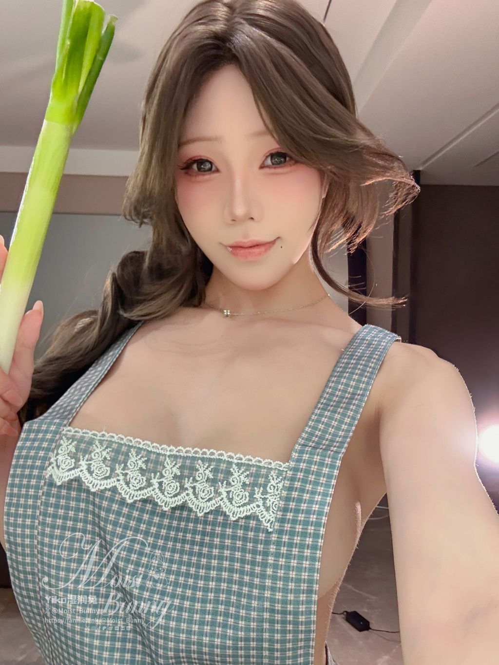 Coser@黏黏团子兔: 2026年03月作品 继母の香 (126 photos + 4 videos) 9 Coser@黏黏团子兔: 2026年03月作品 继母の香 (126 photos + 4 videos) 9