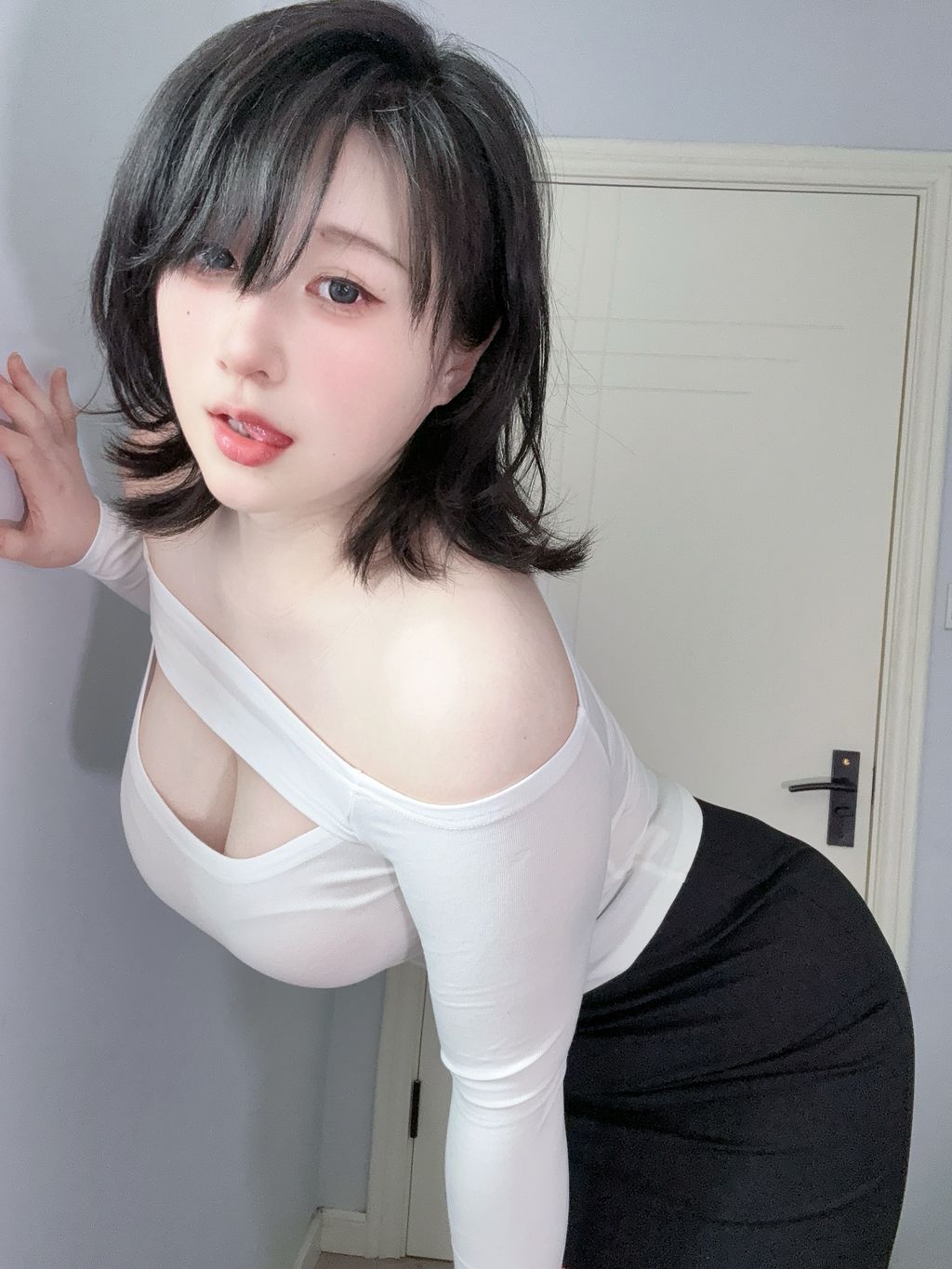 Coser@Zyra秋: 妈妈的裙子 (47 photos) 6 Coser@Zyra秋: 妈妈的裙子 (47 photos) 6