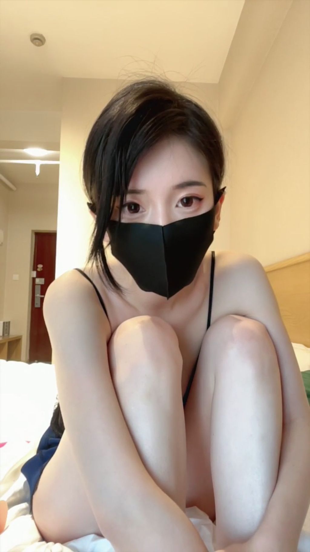 车模莓莓: 车模下海 完美身材全尺度私拍 (61 photos + 9 videos) 14 车模莓莓: 车模下海 完美身材全尺度私拍 (61 photos + 9 videos) 14