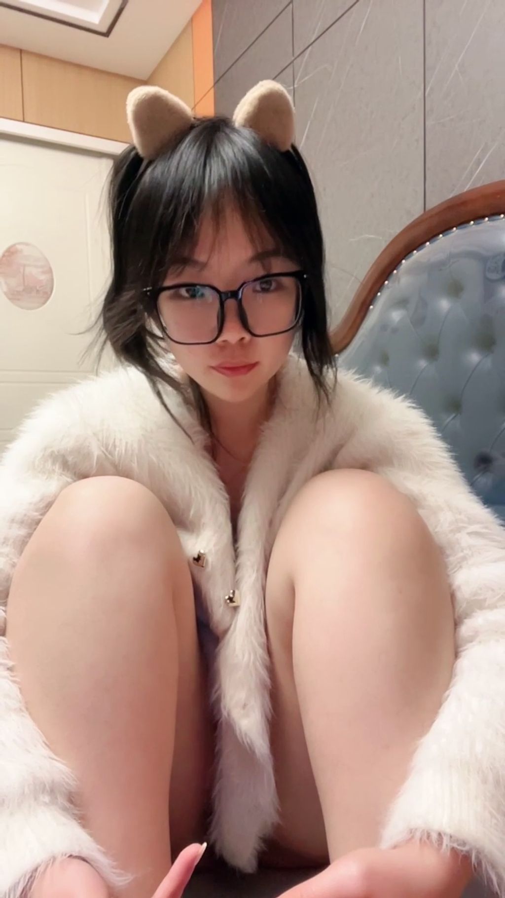 大屁股冉冉: 纯欲眼镜学妹 为情所困下海黄播 (64 photos + 7 videos) 5 大屁股冉冉: 纯欲眼镜学妹 为情所困下海黄播 (64 photos + 7 videos) 5