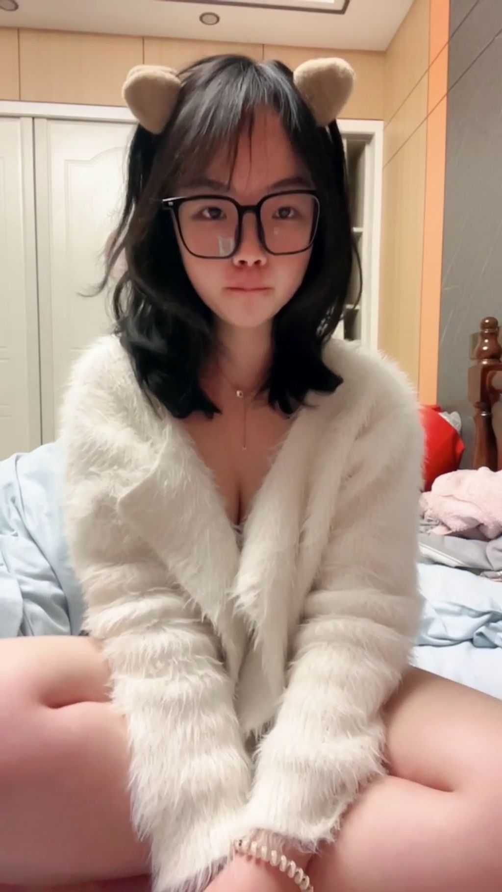 大屁股冉冉: 纯欲眼镜学妹 为情所困下海黄播 (64 photos + 7 videos) 4 大屁股冉冉: 纯欲眼镜学妹 为情所困下海黄播 (64 photos + 7 videos) 4