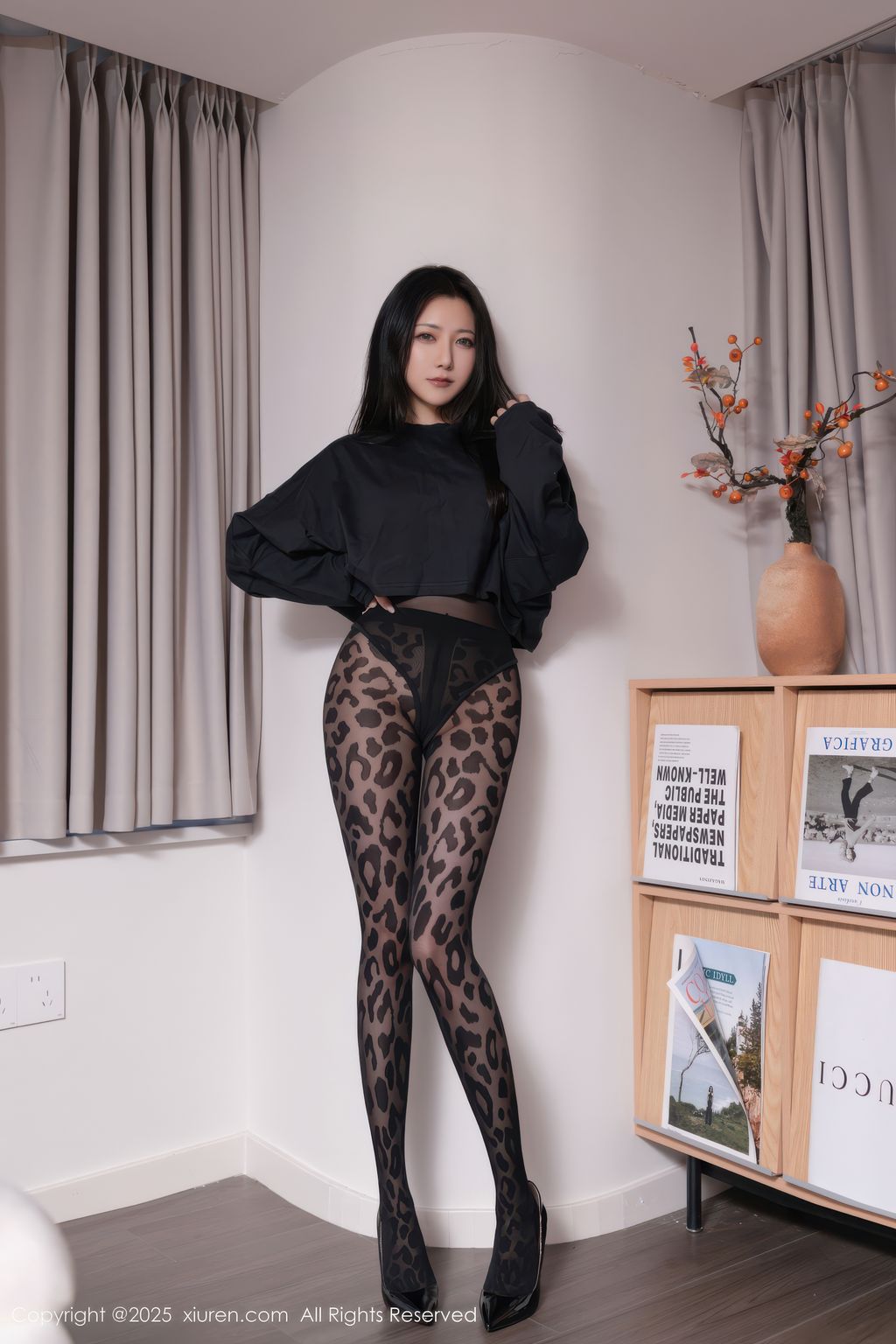 XIUREN No.10938: 鱼子酱Fish (76 photos)