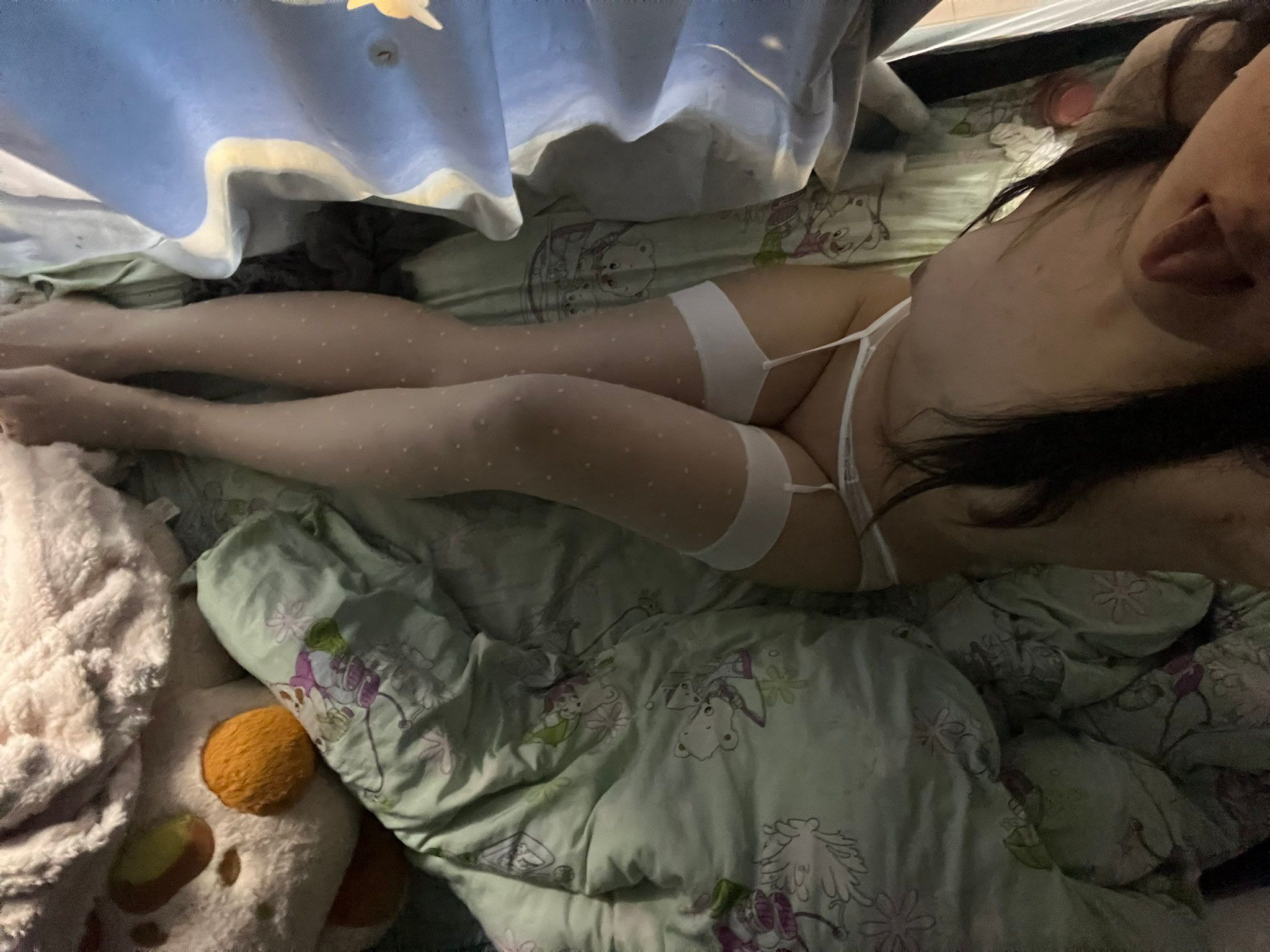咕噜噜: X04年在读女大学生宿舍舞抖音风 (329 photos + 95 videos) 9 咕噜噜: X04年在读女大学生宿舍舞抖音风 (329 photos + 95 videos) 9