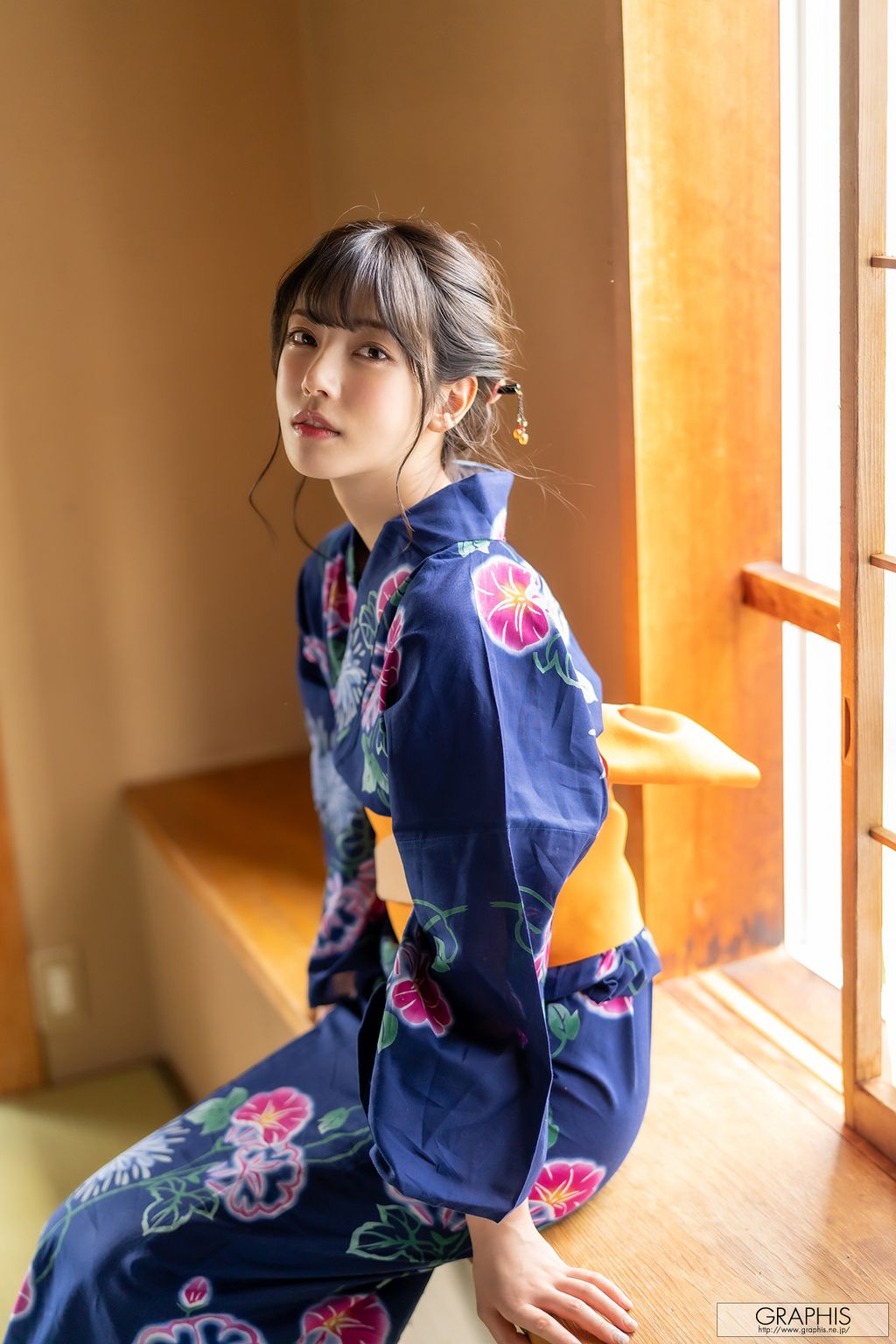 [JP] Aika Yumeno (夢乃あいか) & Aika Yamagishi (山岸绮花) & 8 Others: [Graphis] SPECIAL ‘YUKATA’ MIXTURE 002 (121 photos)