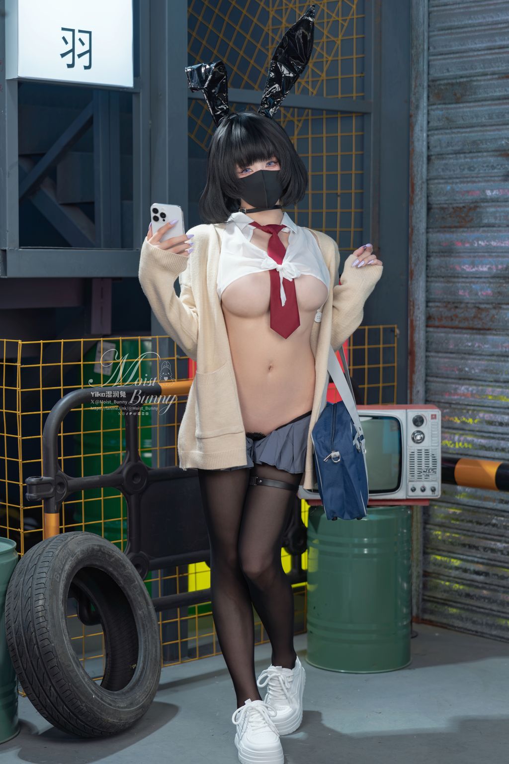 Coser@黏黏团子兔: 10月作品『賽博逆JK』提线木偶 (87 photos + 3 videos)
