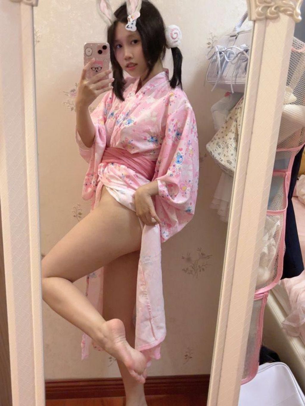 Xuxu(xuxulik): 1314门槛 双马尾露脸极品萝莉福利订阅 (210 photos + 6 videos) 15 Xuxu(xuxulik): 1314门槛 双马尾露脸极品萝莉福利订阅 (210 photos + 6 videos) 15