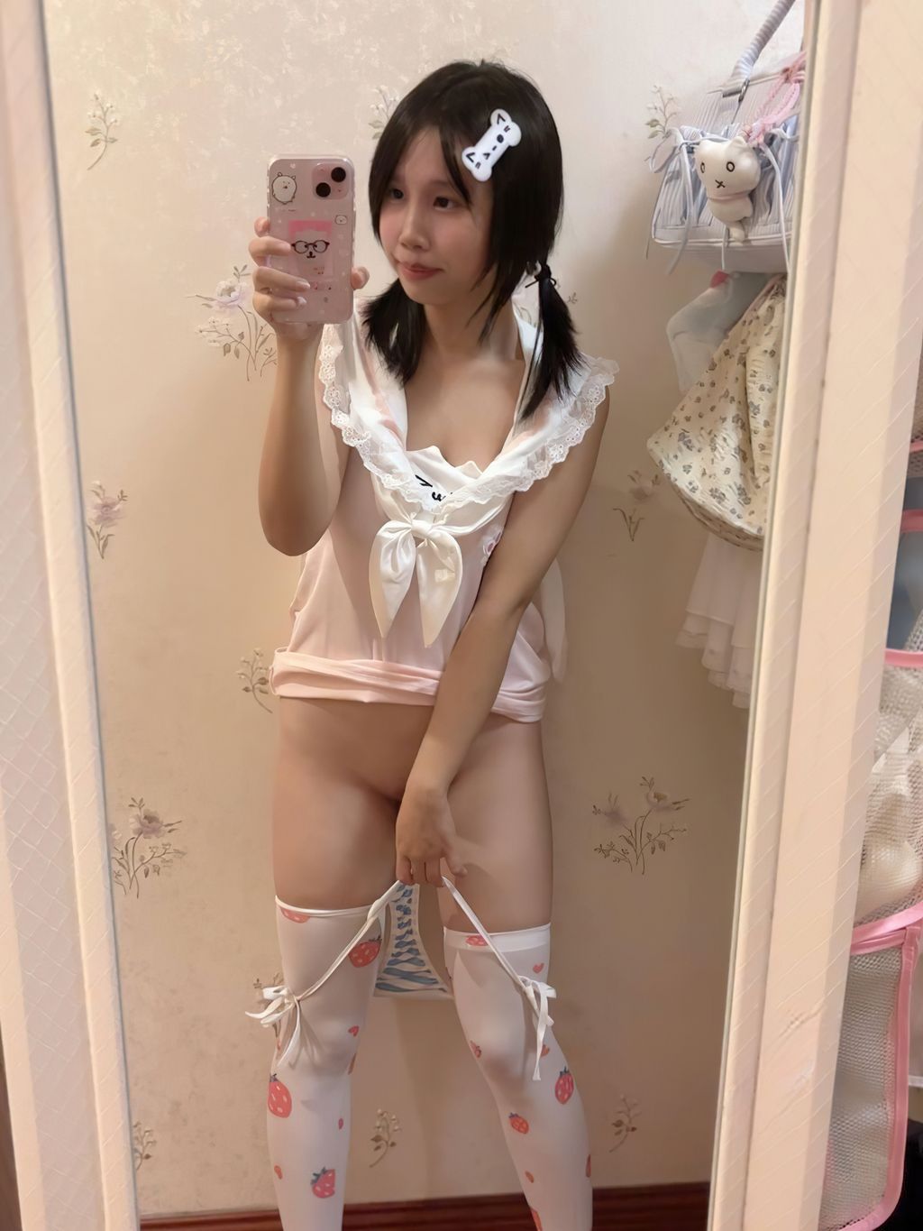 Xuxu(xuxulik): 1314门槛 双马尾露脸极品萝莉福利订阅 (210 photos + 6 videos) 8 Xuxu(xuxulik): 1314门槛 双马尾露脸极品萝莉福利订阅 (210 photos + 6 videos) 8
