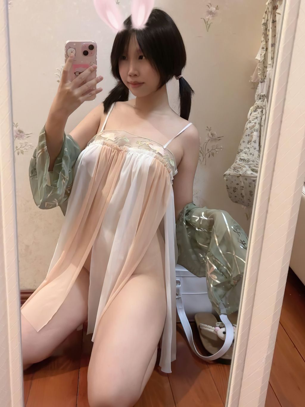 Xuxu(xuxulik): 1314门槛 双马尾露脸极品萝莉福利订阅 (210 photos + 6 videos) 17 Xuxu(xuxulik): 1314门槛 双马尾露脸极品萝莉福利订阅 (210 photos + 6 videos) 17