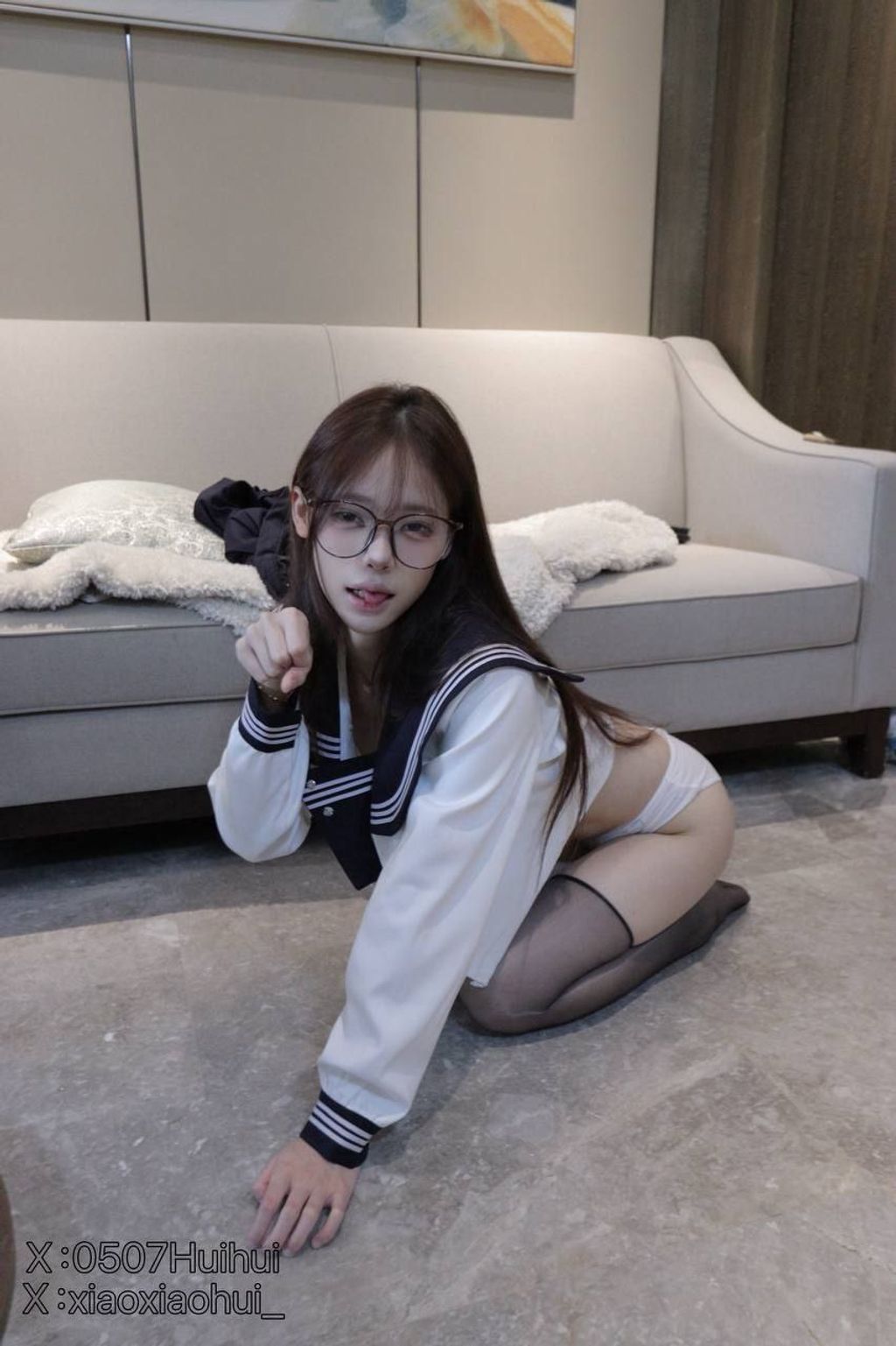 H(小小绘): 仙级白虎少女 会员门槛无水印原水印合集 (331 photos + 171 videos)