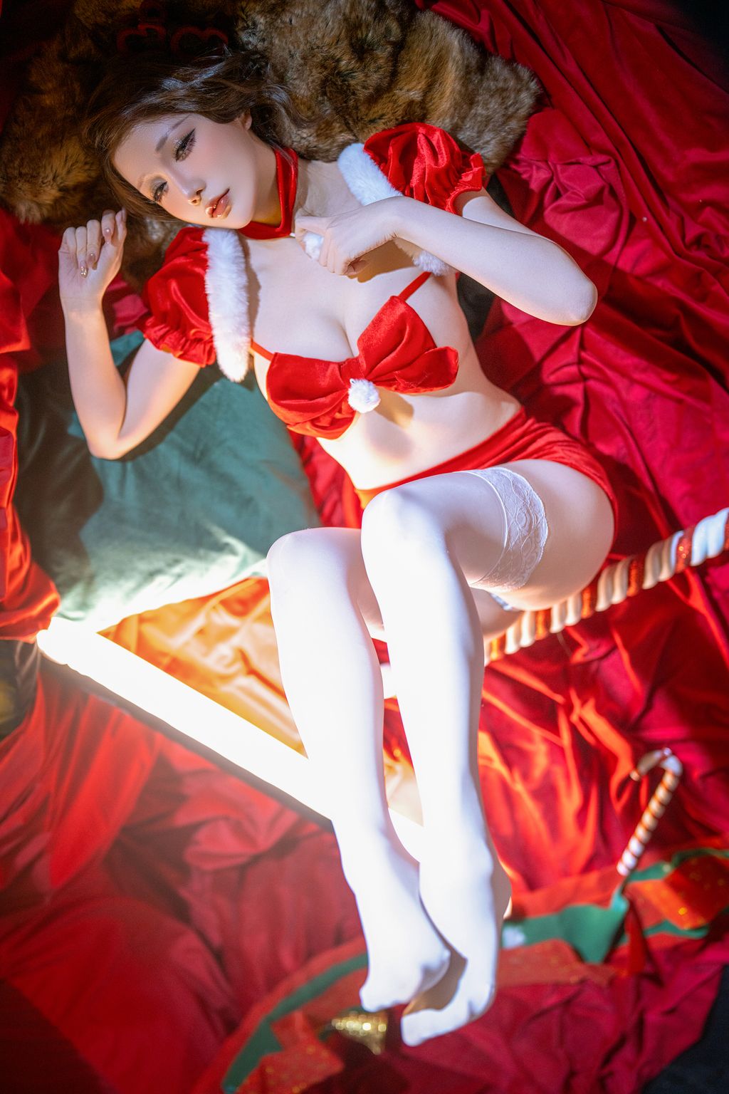 Coser@星之迟迟Hoshilily: 2025圣诞 不想上班的小老头 (70 photos) 3 Coser@星之迟迟Hoshilily: 2025圣诞 不想上班的小老头 (70 photos) 3