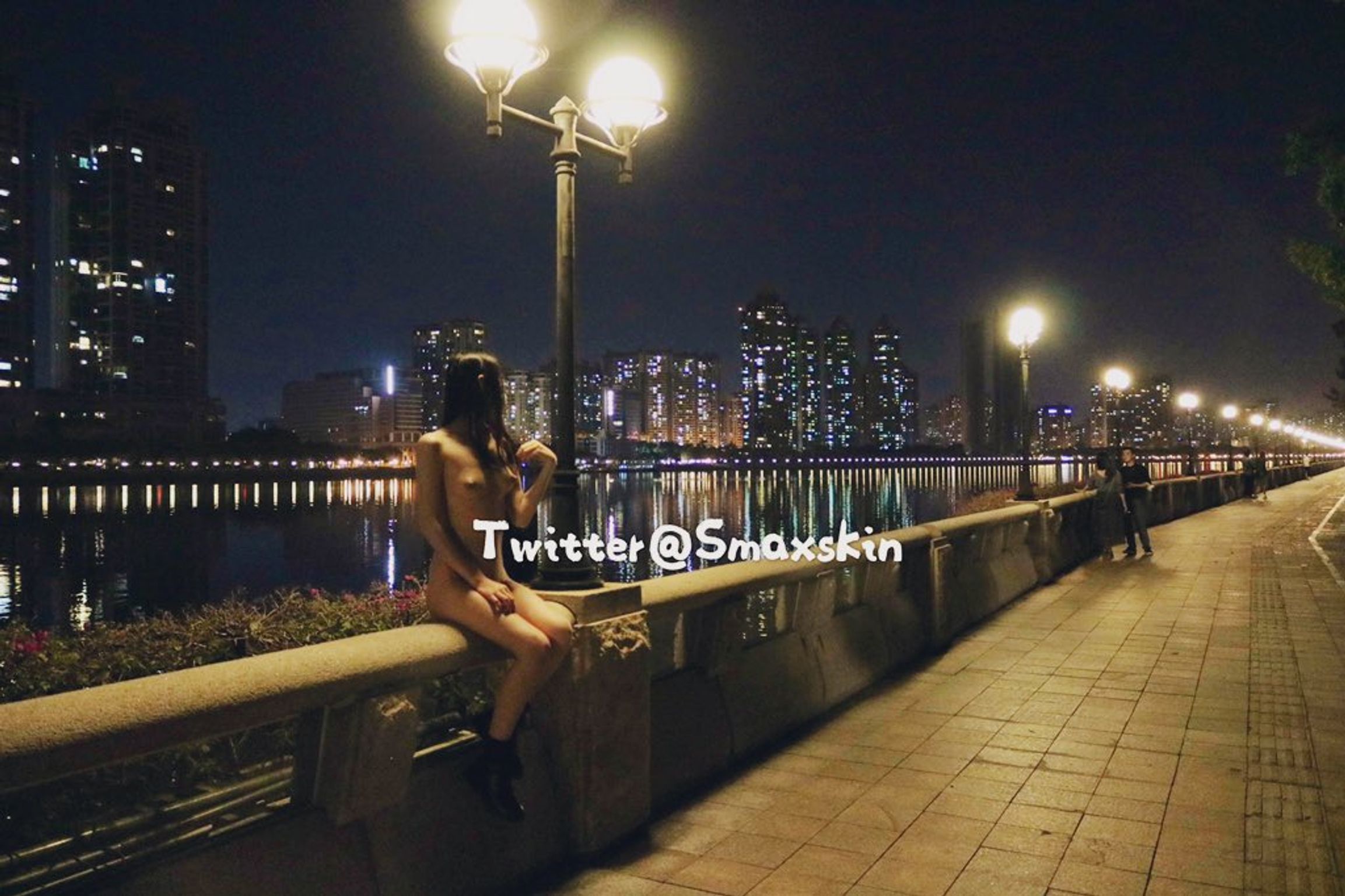 Smaxskin: X露出系网红视图合集 (400 photos + 166 videos) 1 Smaxskin: X露出系网红视图合集 (400 photos + 166 videos) 1