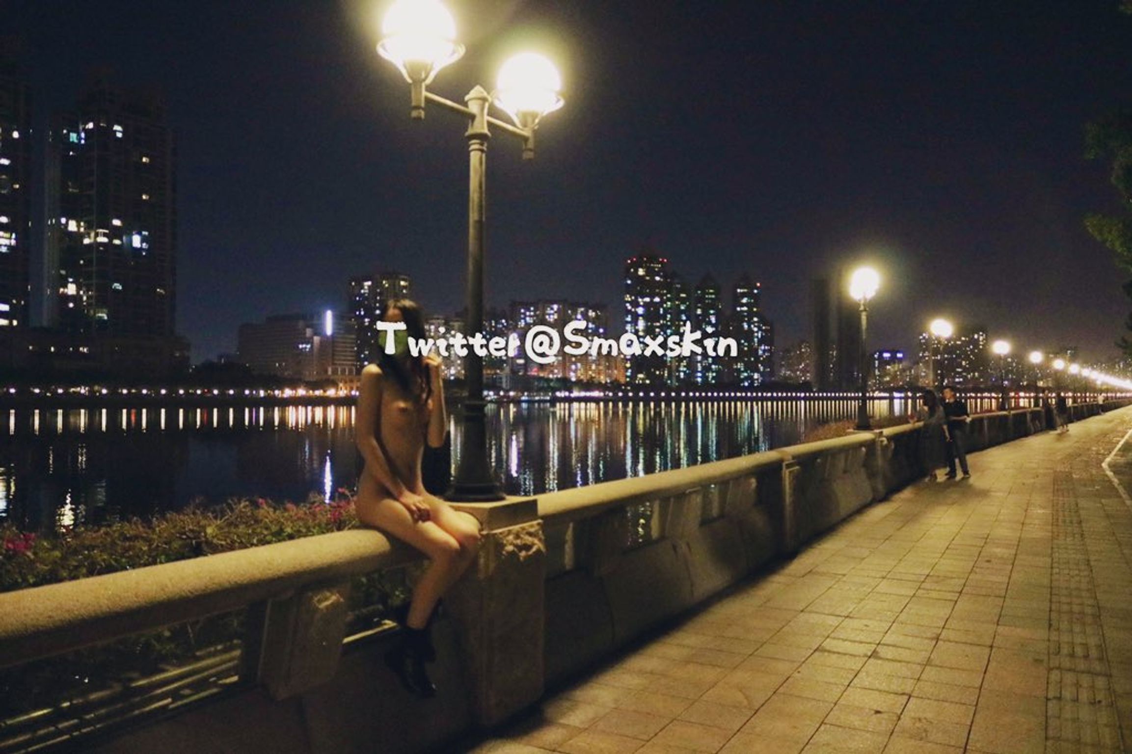 Smaxskin: X露出系网红视图合集 (400 photos + 166 videos) 2 Smaxskin: X露出系网红视图合集 (400 photos + 166 videos) 2