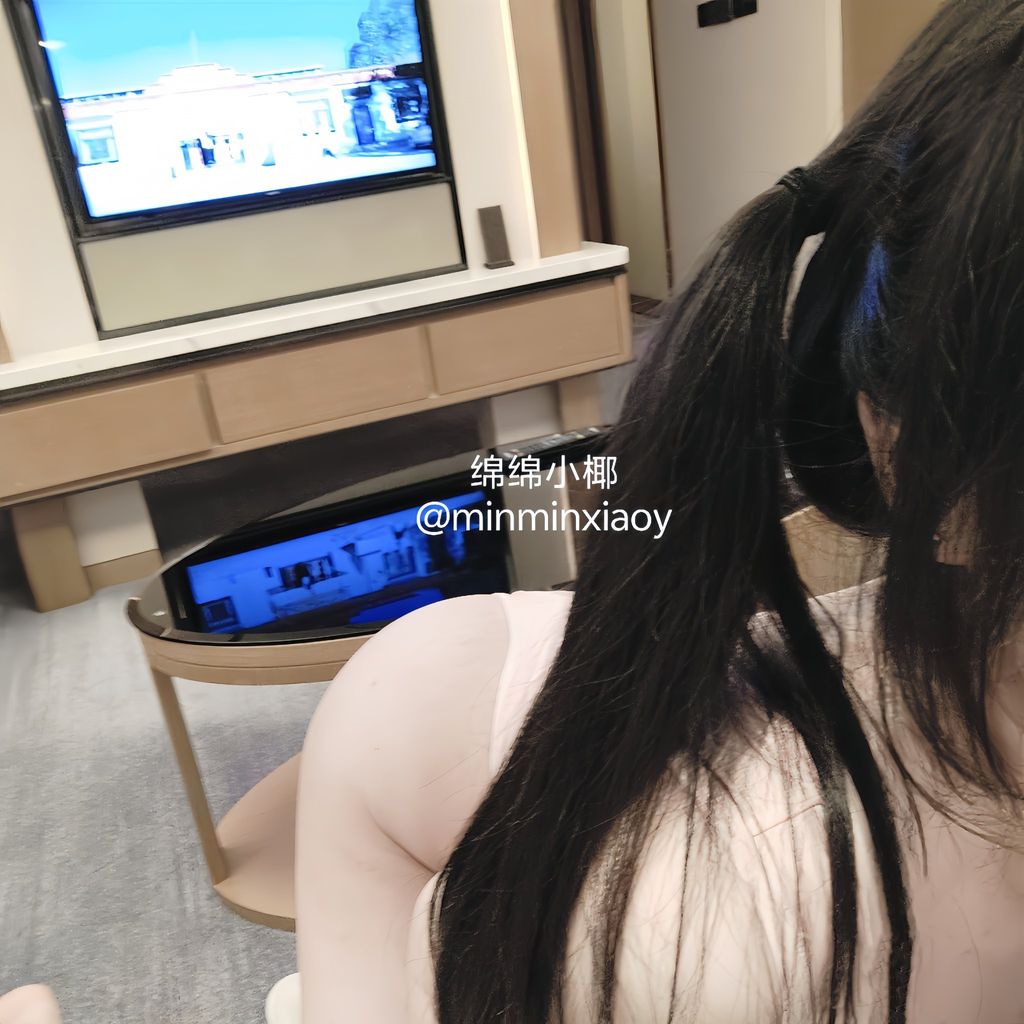 minminxioy(绵绵小椰): 顶级白虎小仙女视图合集 (233 photos + 148 videos)