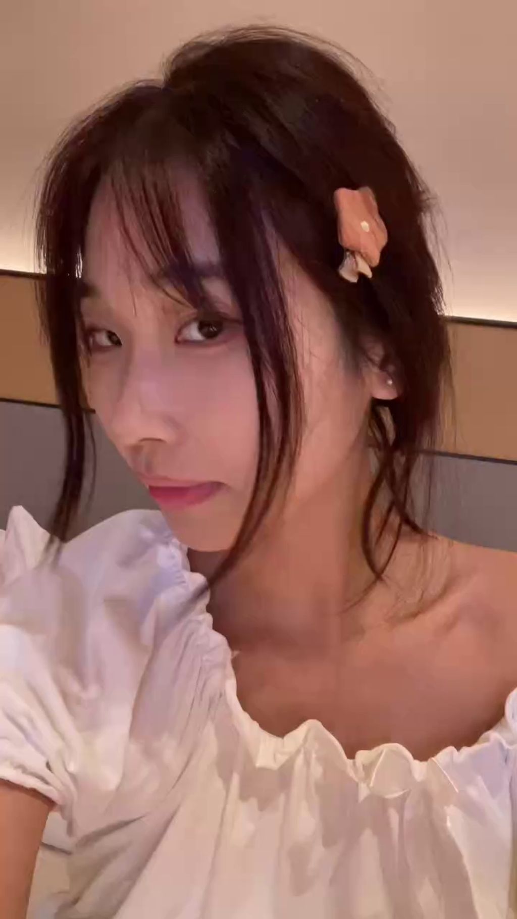 嫩滑可爱的学生妹: 完美露脸和男友的性福日常 (57 photos + 26 videos) 11 嫩滑可爱的学生妹: 完美露脸和男友的性福日常 (57 photos + 26 videos) 11