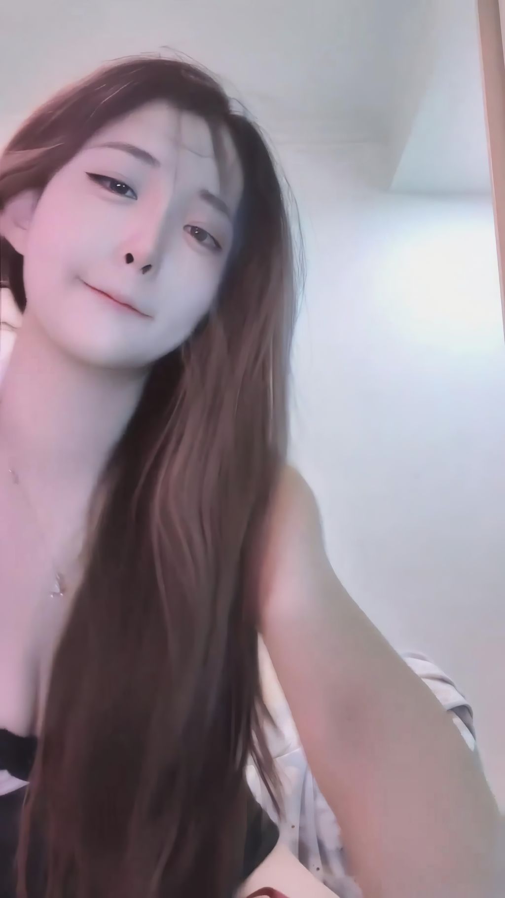 热舞甜甜: 肥美御姐 私拍合集 (53 photos + 23 videos)